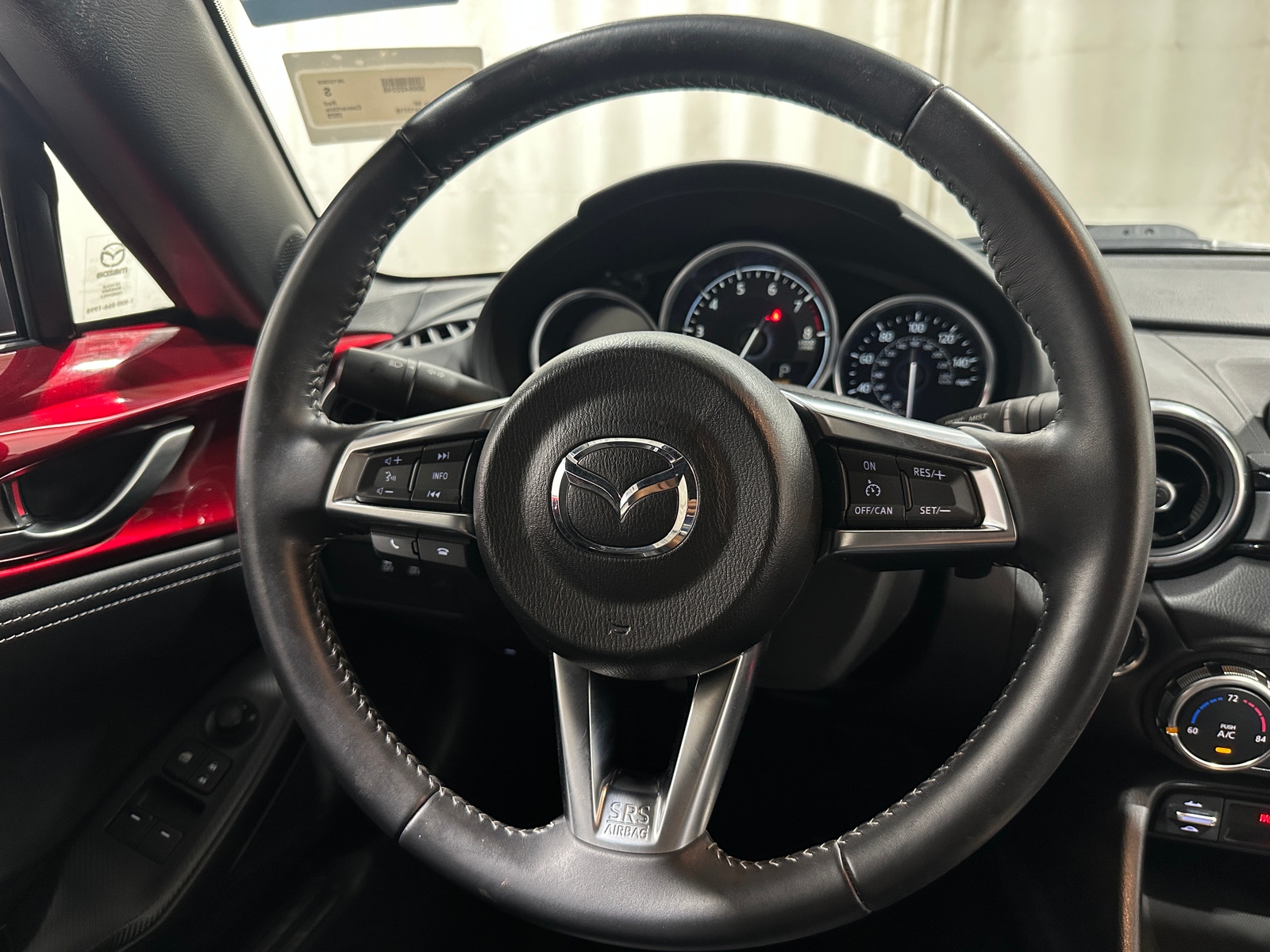 Thumbnail: 2020 Mazda MX-5 Miata - 4