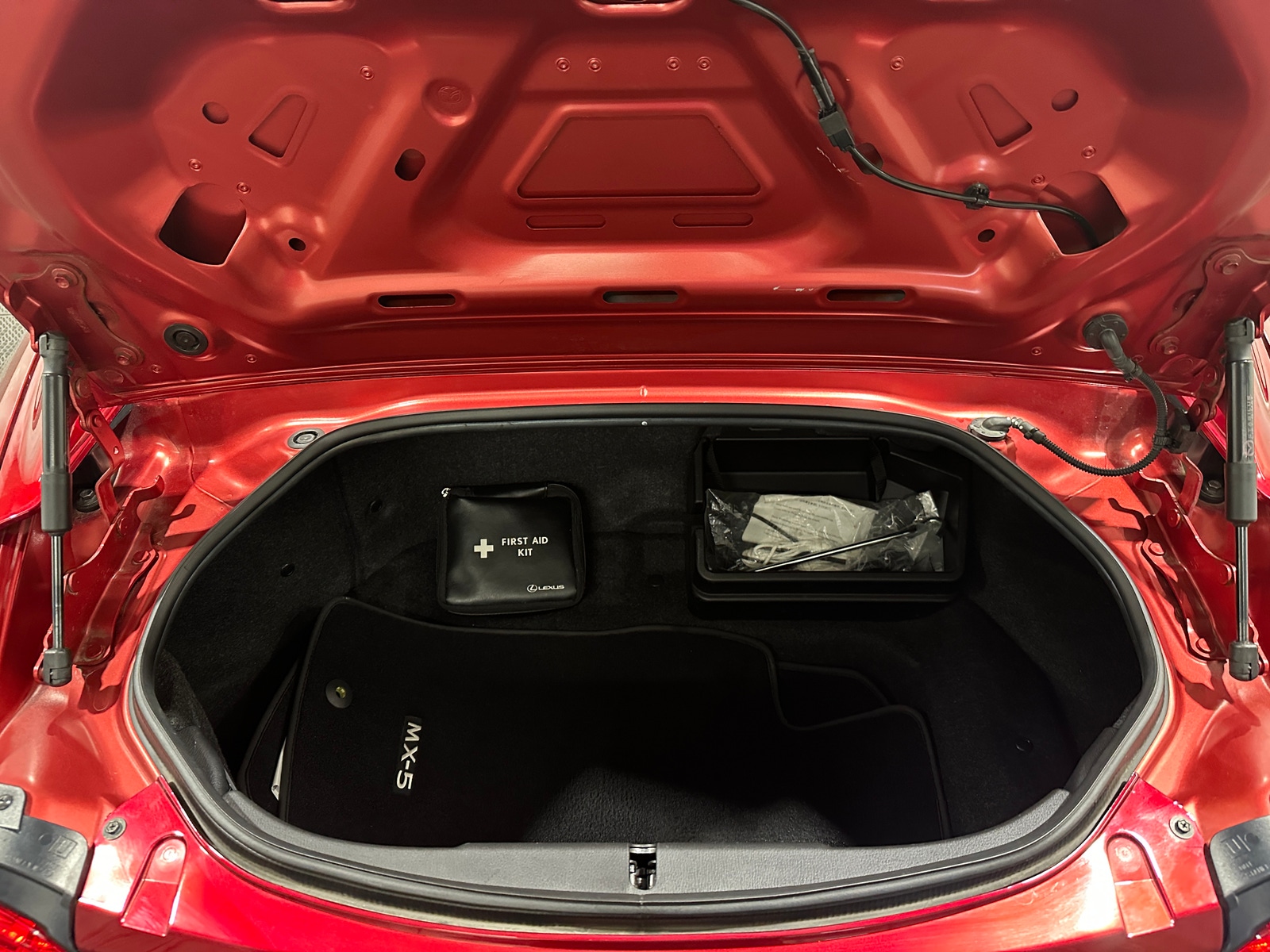 Thumbnail: 2020 Mazda MX-5 Miata - 5