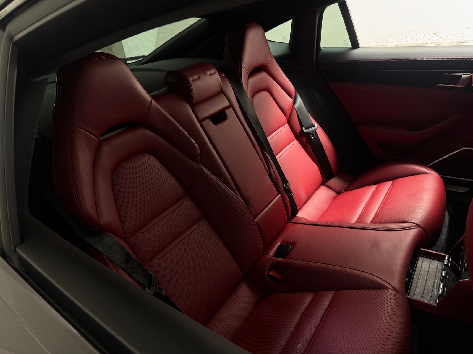 Thumbnail: 2021 Porsche Panamera - 5