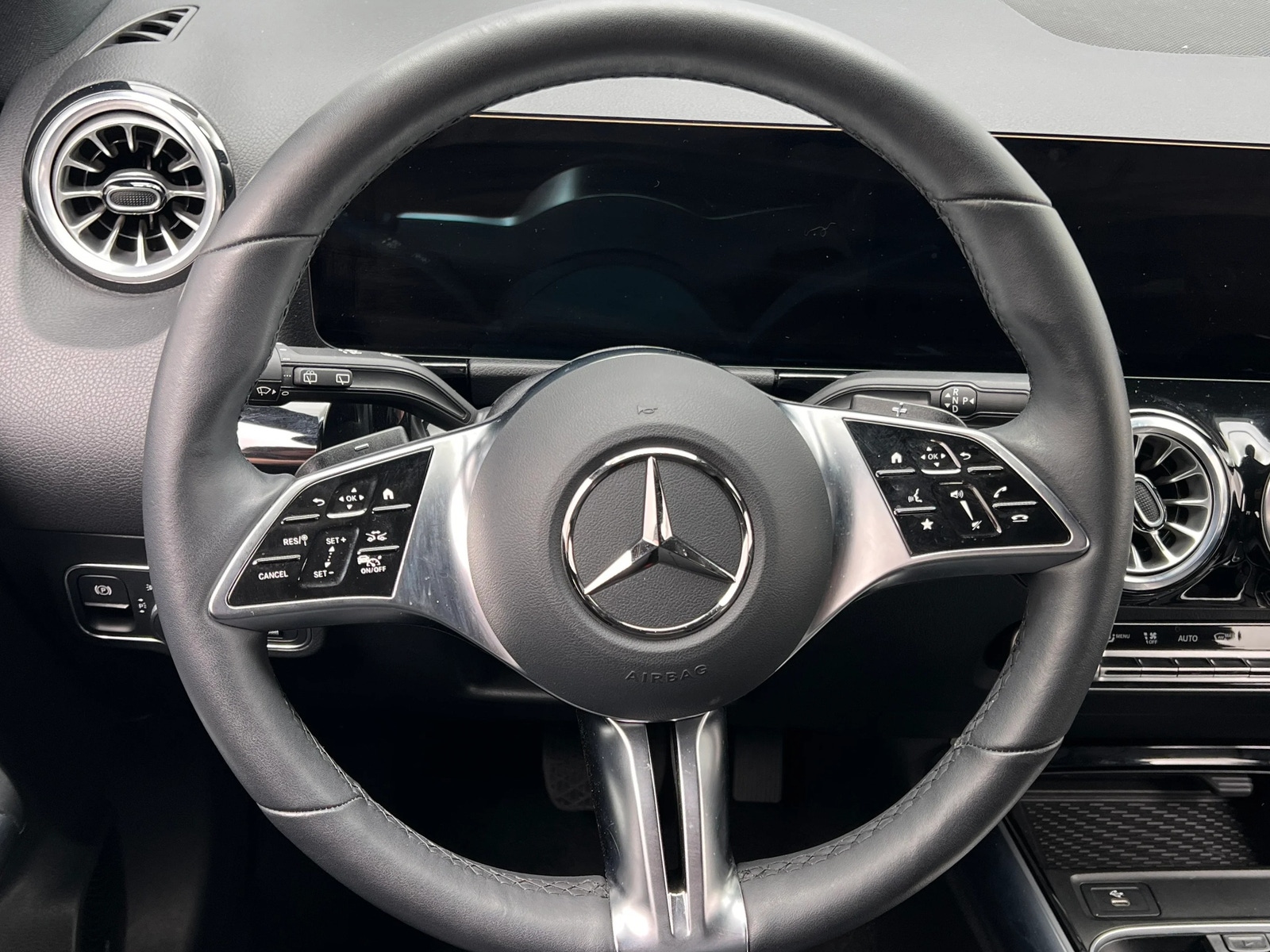 Thumbnail: 2025 Mercedes-Benz GLA - 4