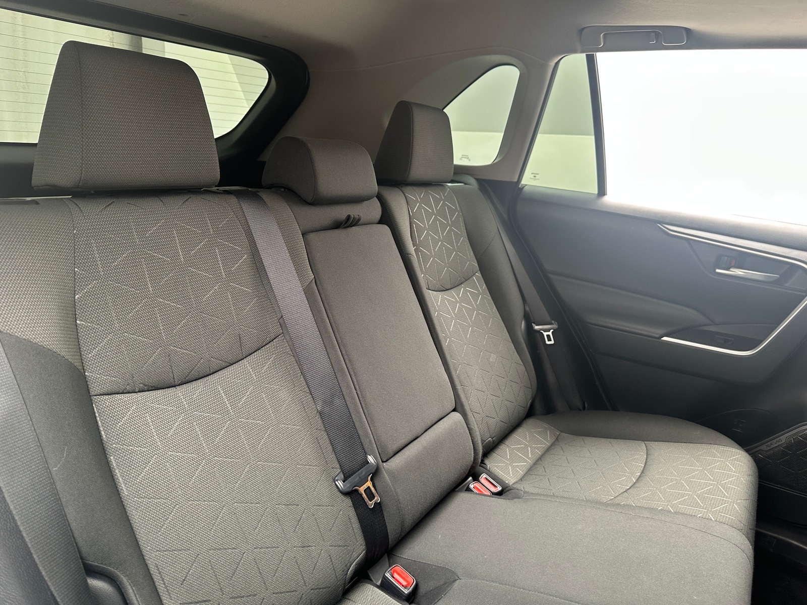 Thumbnail: 2021 Toyota RAV4 - 6