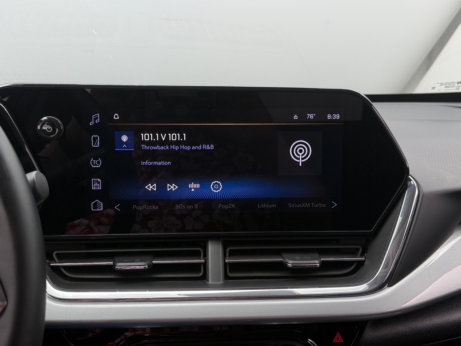 Thumbnail: 2025 Chevrolet Trax - 3