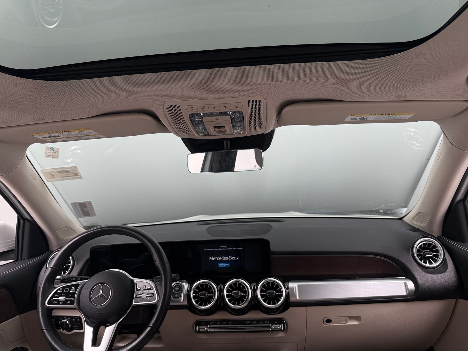Thumbnail: 2022 Mercedes-Benz GLB - 2