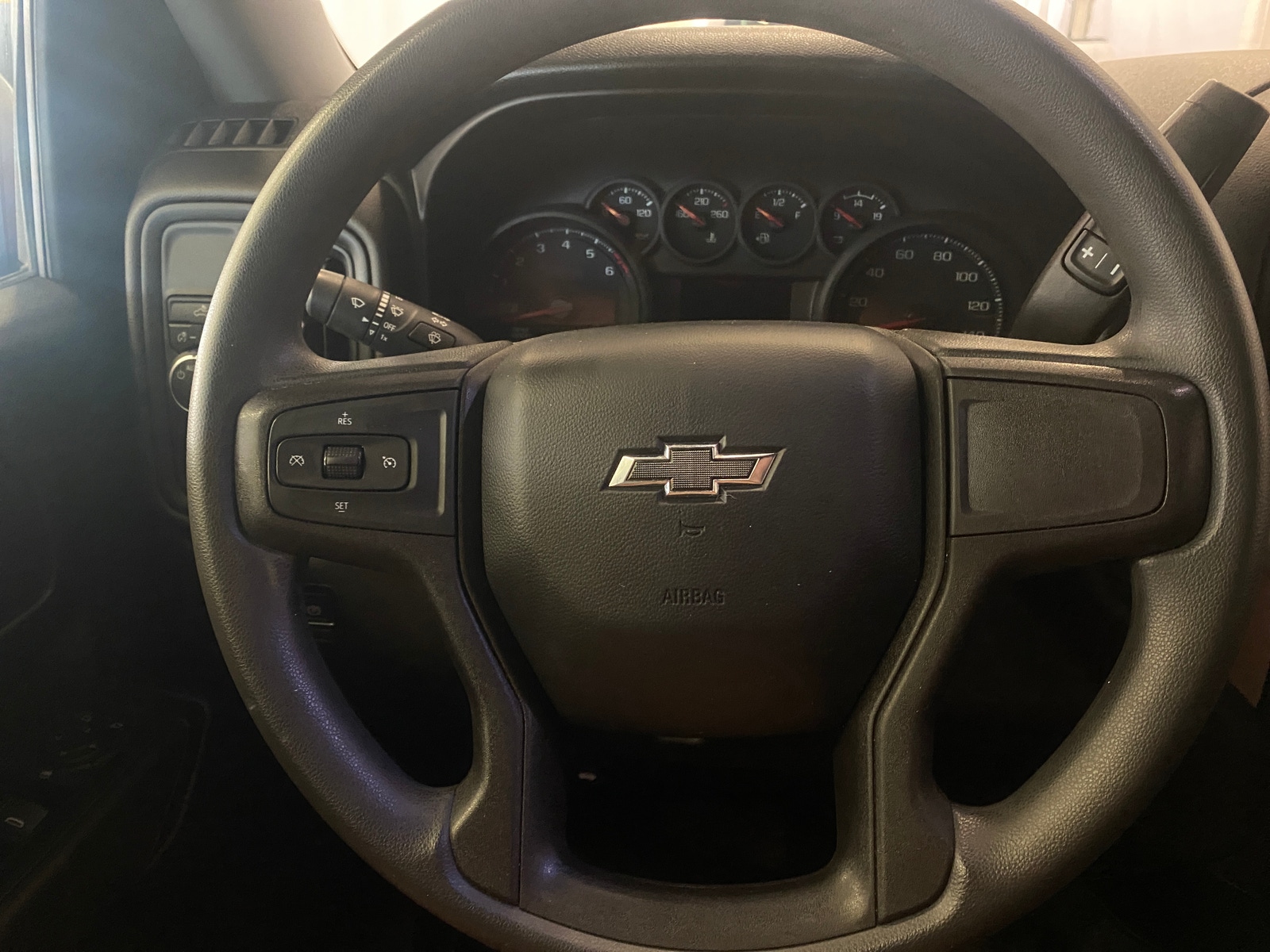 Thumbnail: 2021 Chevrolet Silverado 1500 - 5