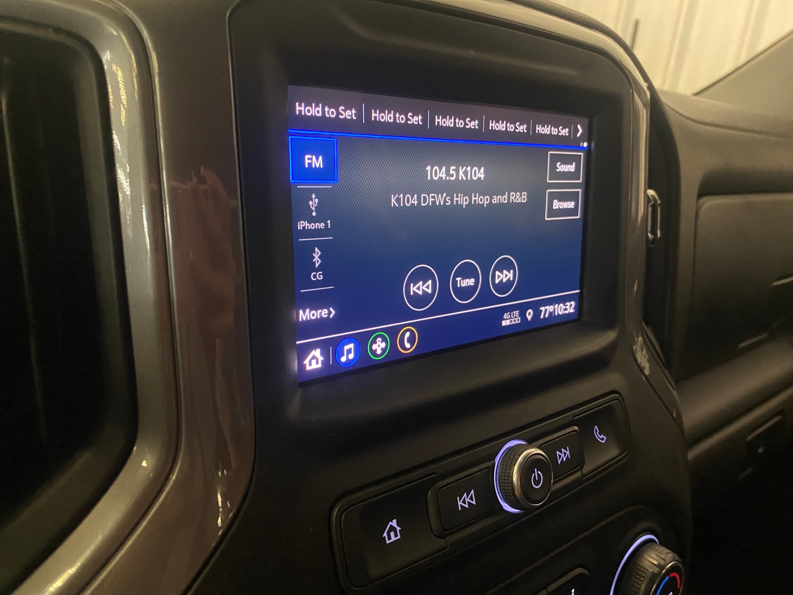 Thumbnail: 2021 Chevrolet Silverado 1500 - 4