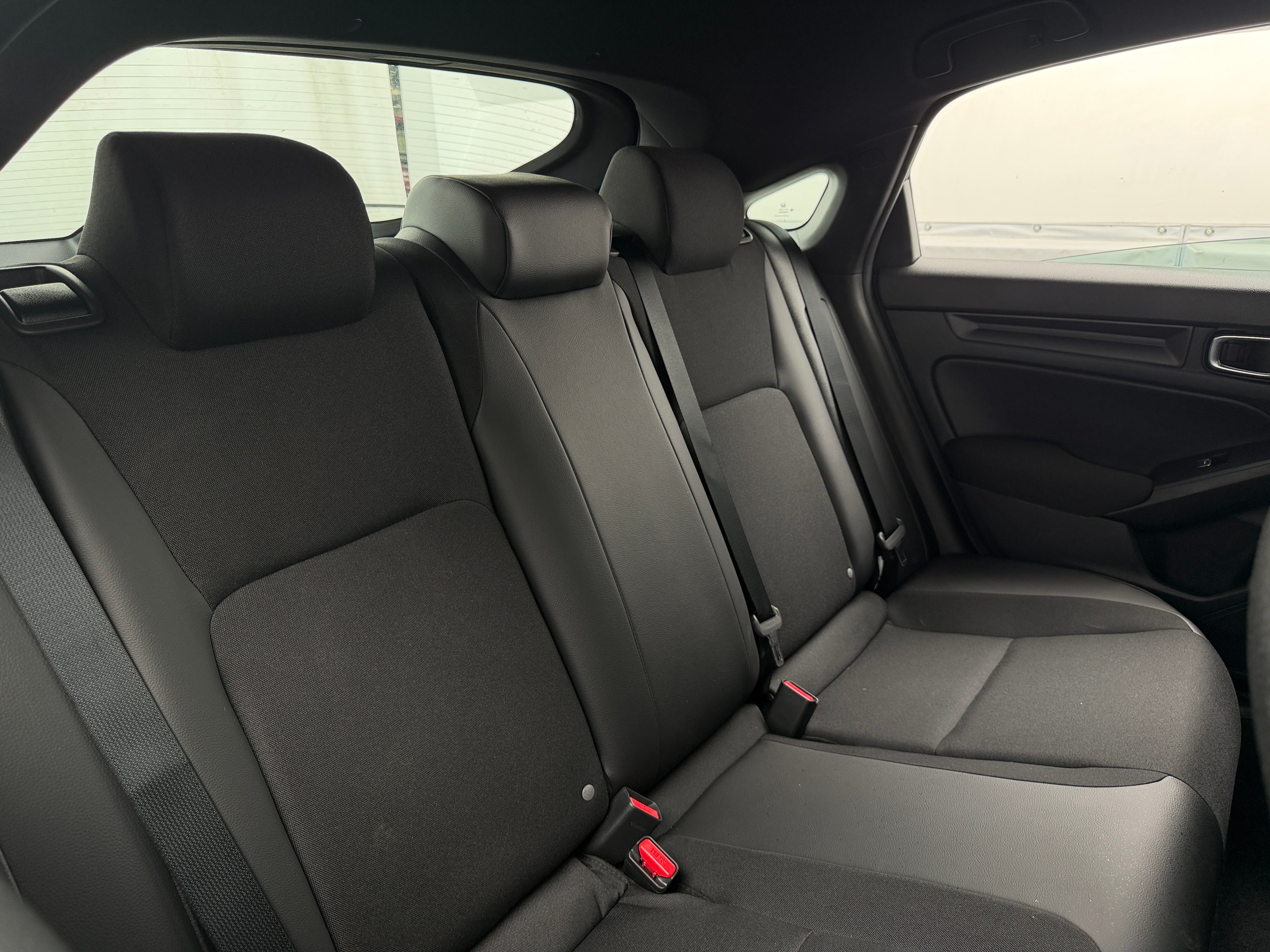 2025 Honda Civic Hatchback Sport - Photo 5
