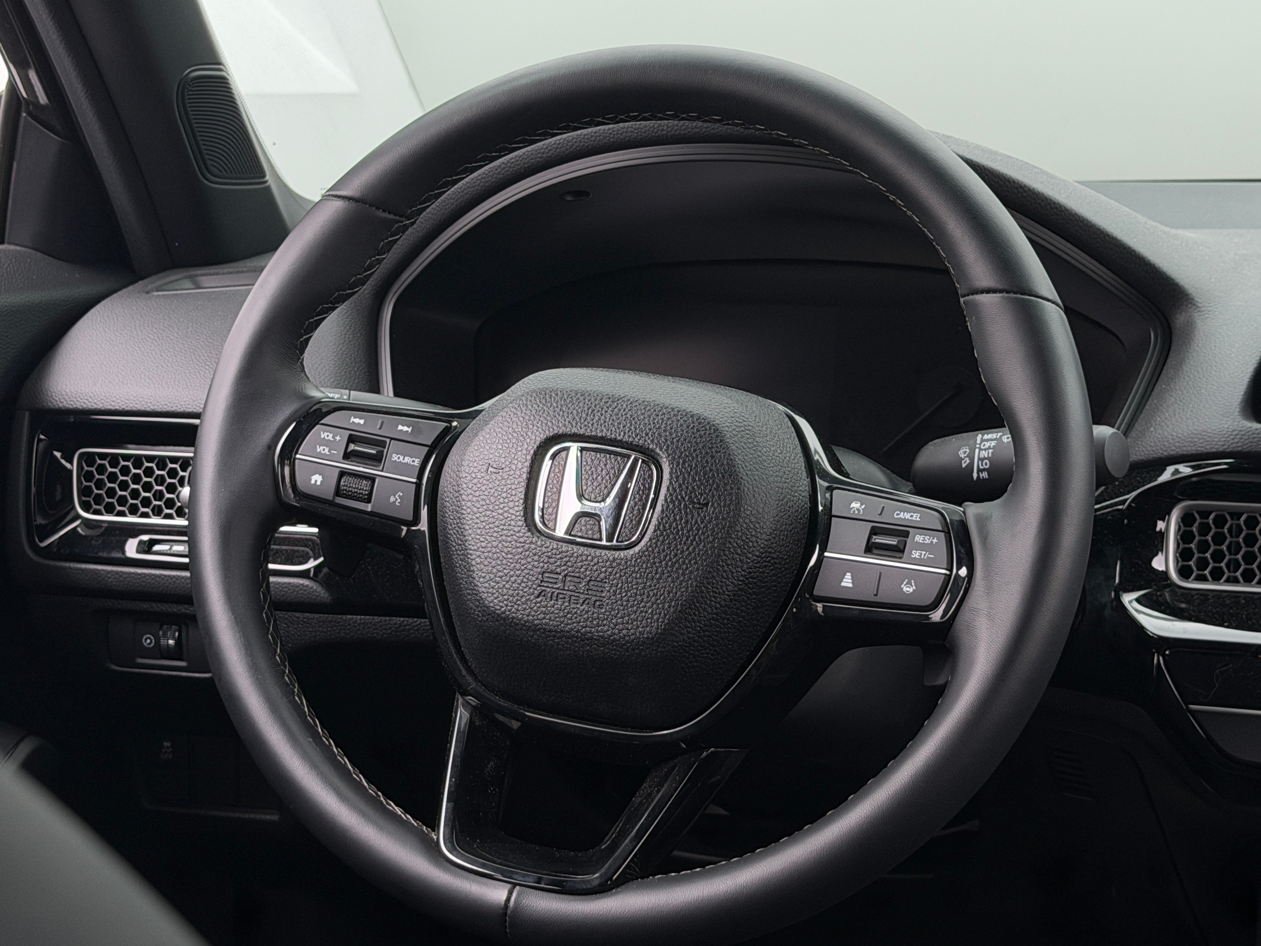 2025 Honda Civic Hatchback Sport - Photo 8