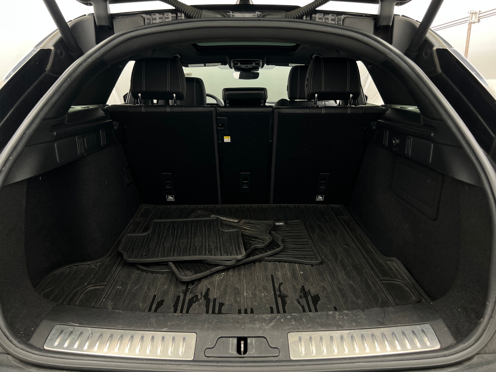 Thumbnail: 2018 Land Rover Range Rover Velar - 7