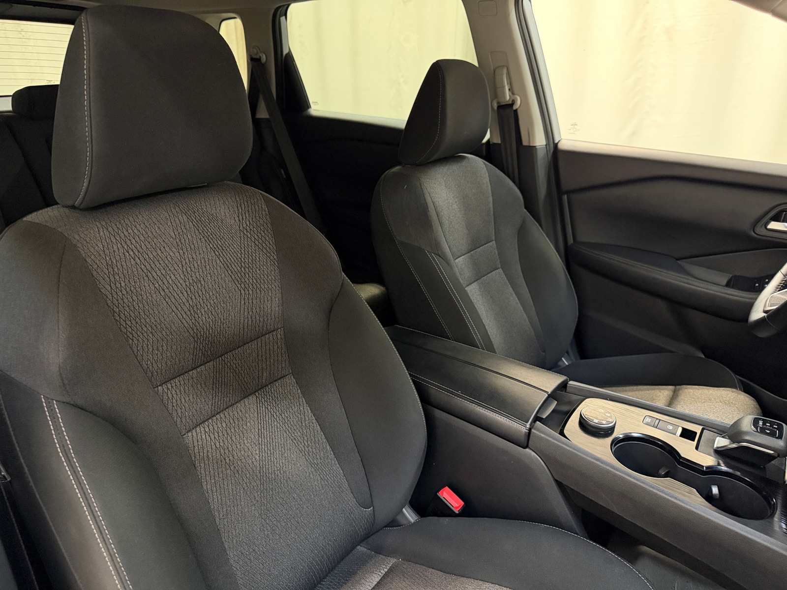 Thumbnail: 2025 Nissan Rogue - 2