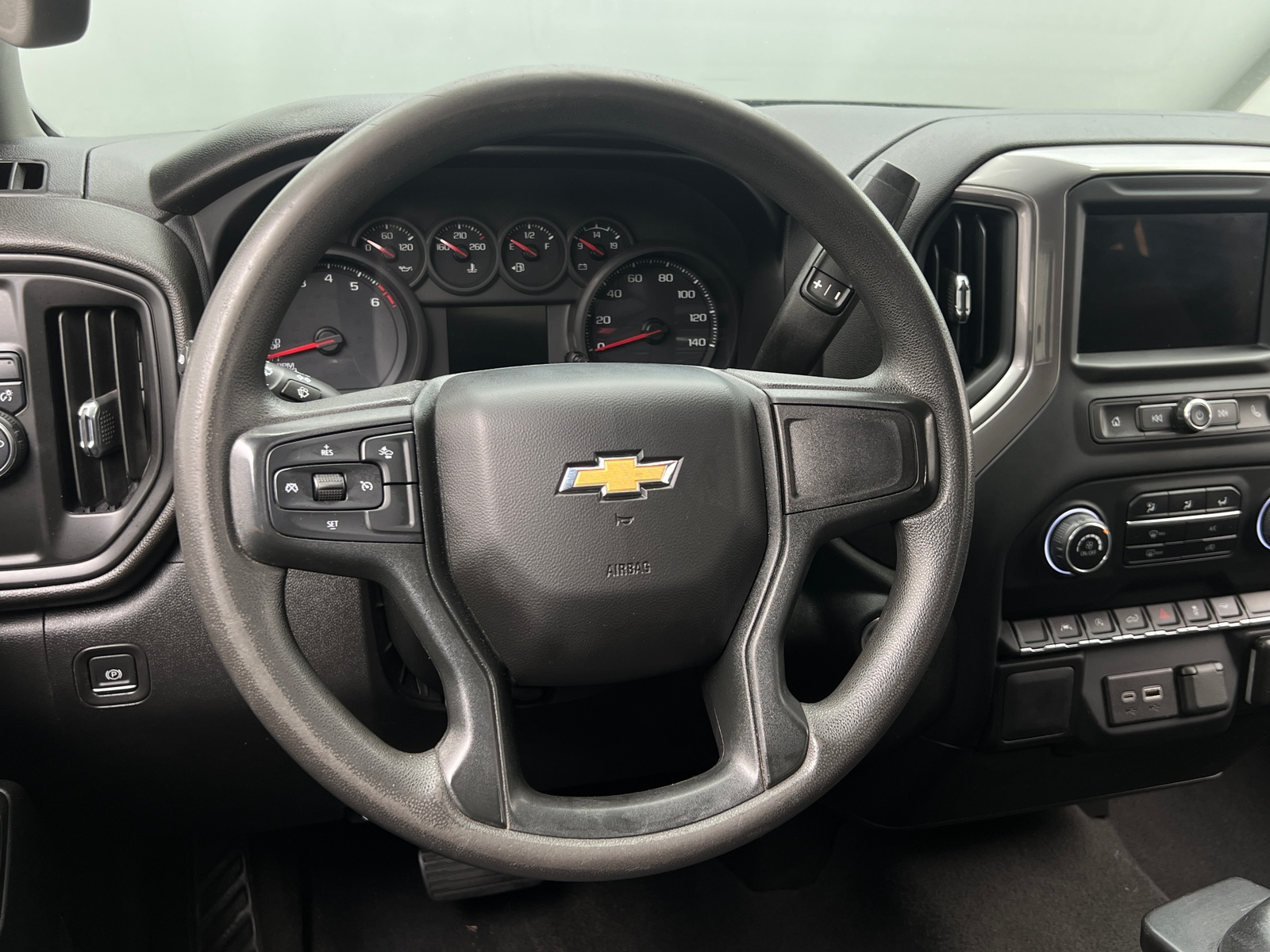 Thumbnail: 2022 Chevrolet Silverado 1500 - 5