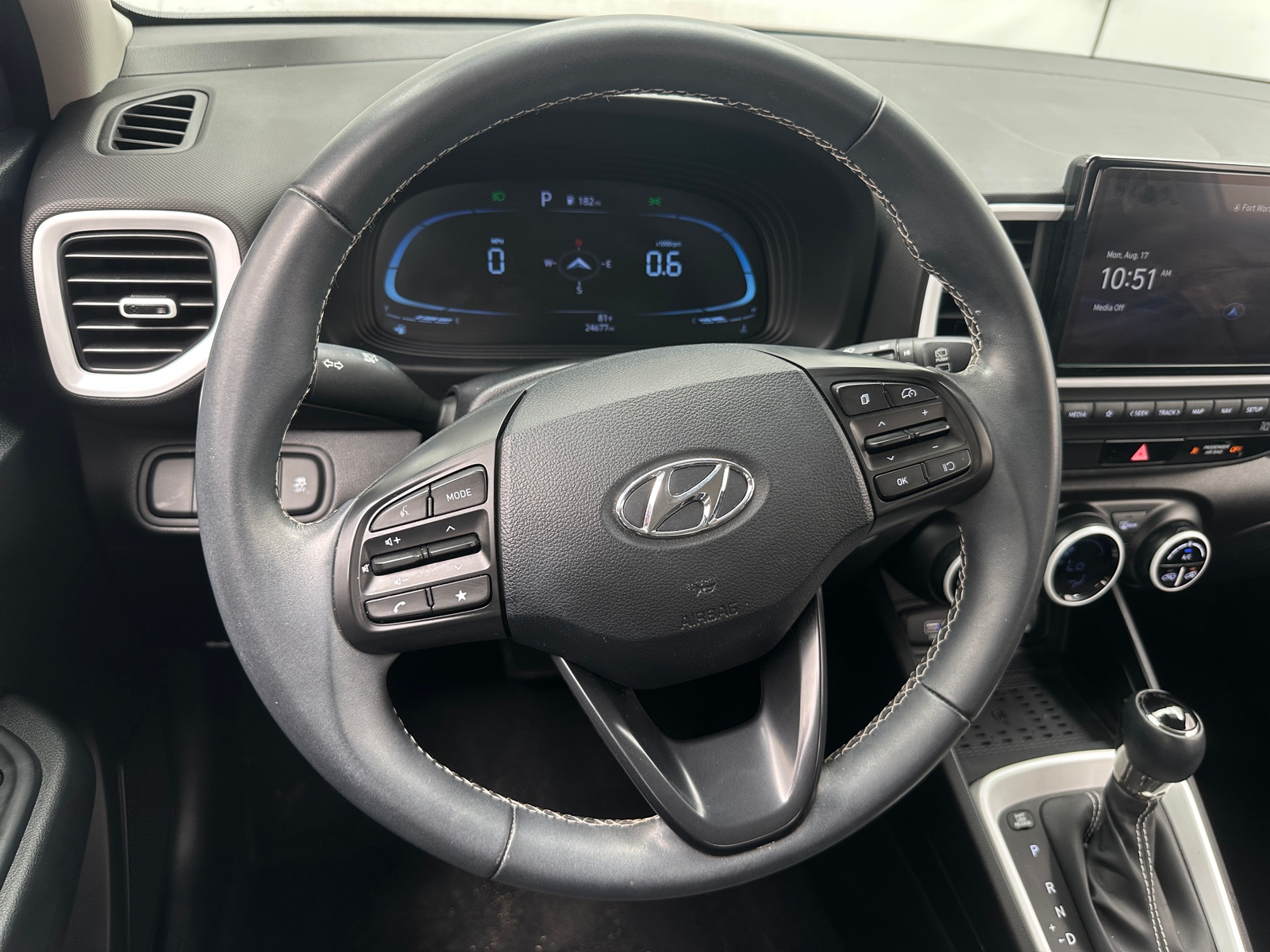Thumbnail: 2023 Hyundai Venue - 4