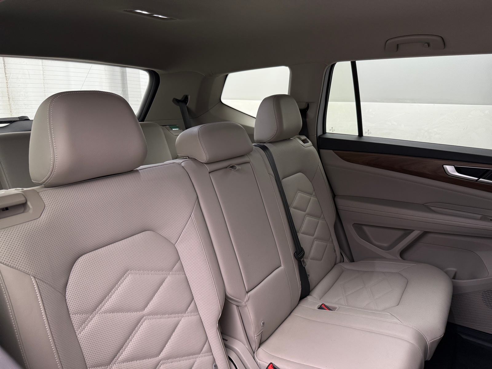 Thumbnail: 2024 Volkswagen Atlas - 5