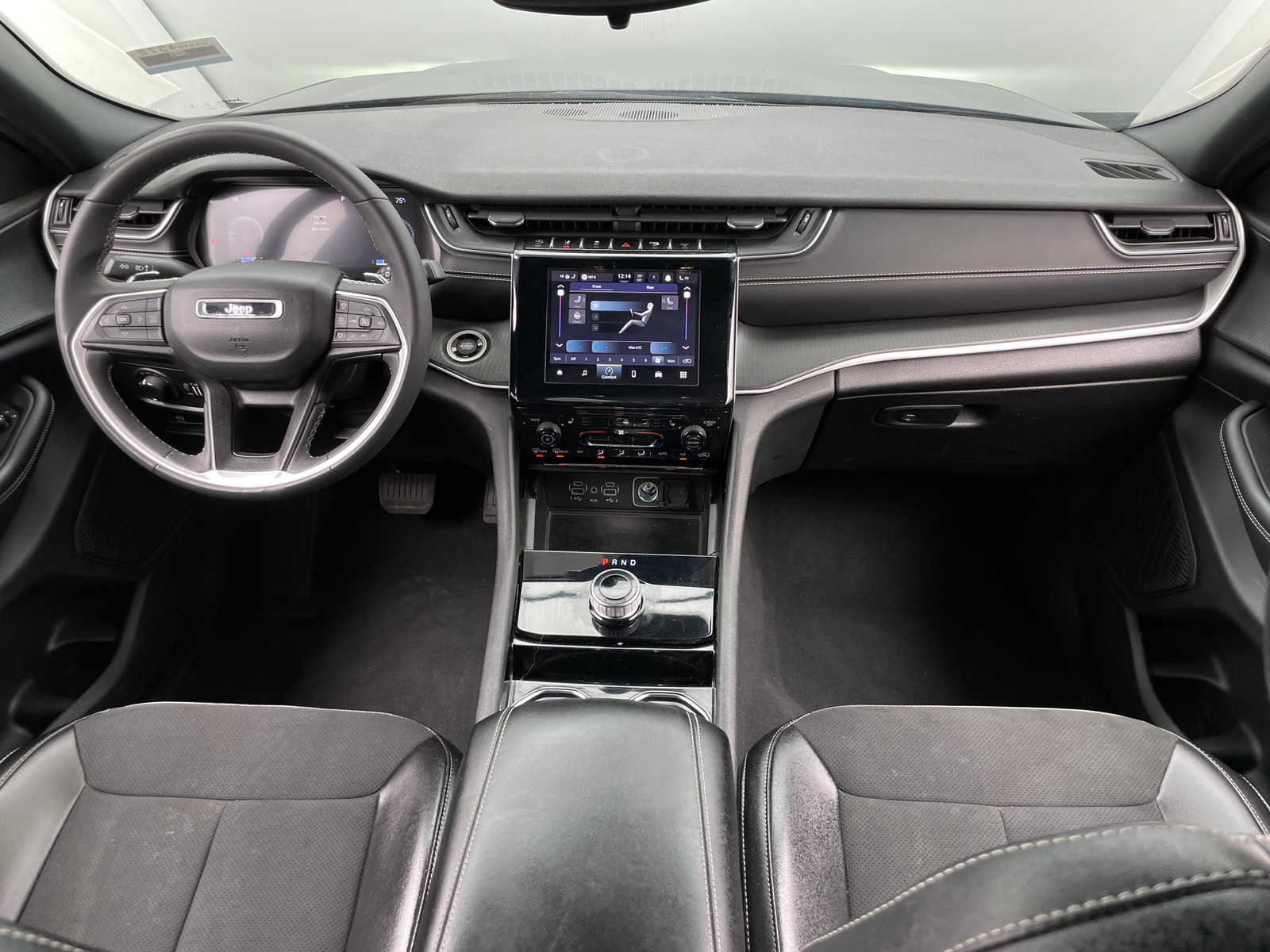 Thumbnail: 2023 Jeep Grand Cherokee L - 2