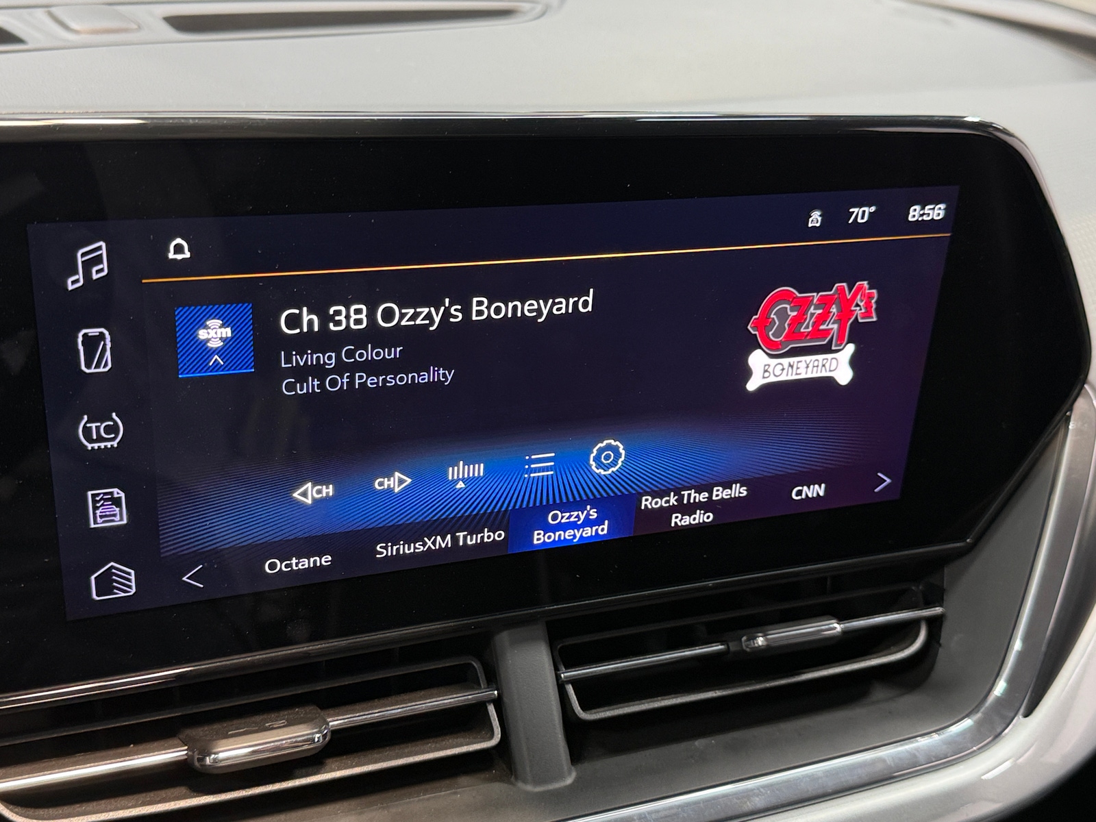 Thumbnail: 2025 Chevrolet Trax - 3
