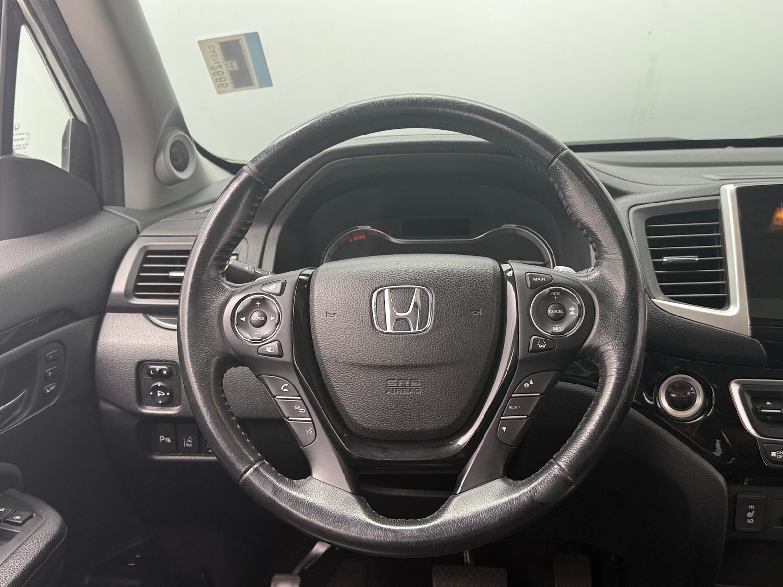 Thumbnail: 2017 Honda Pilot - 4