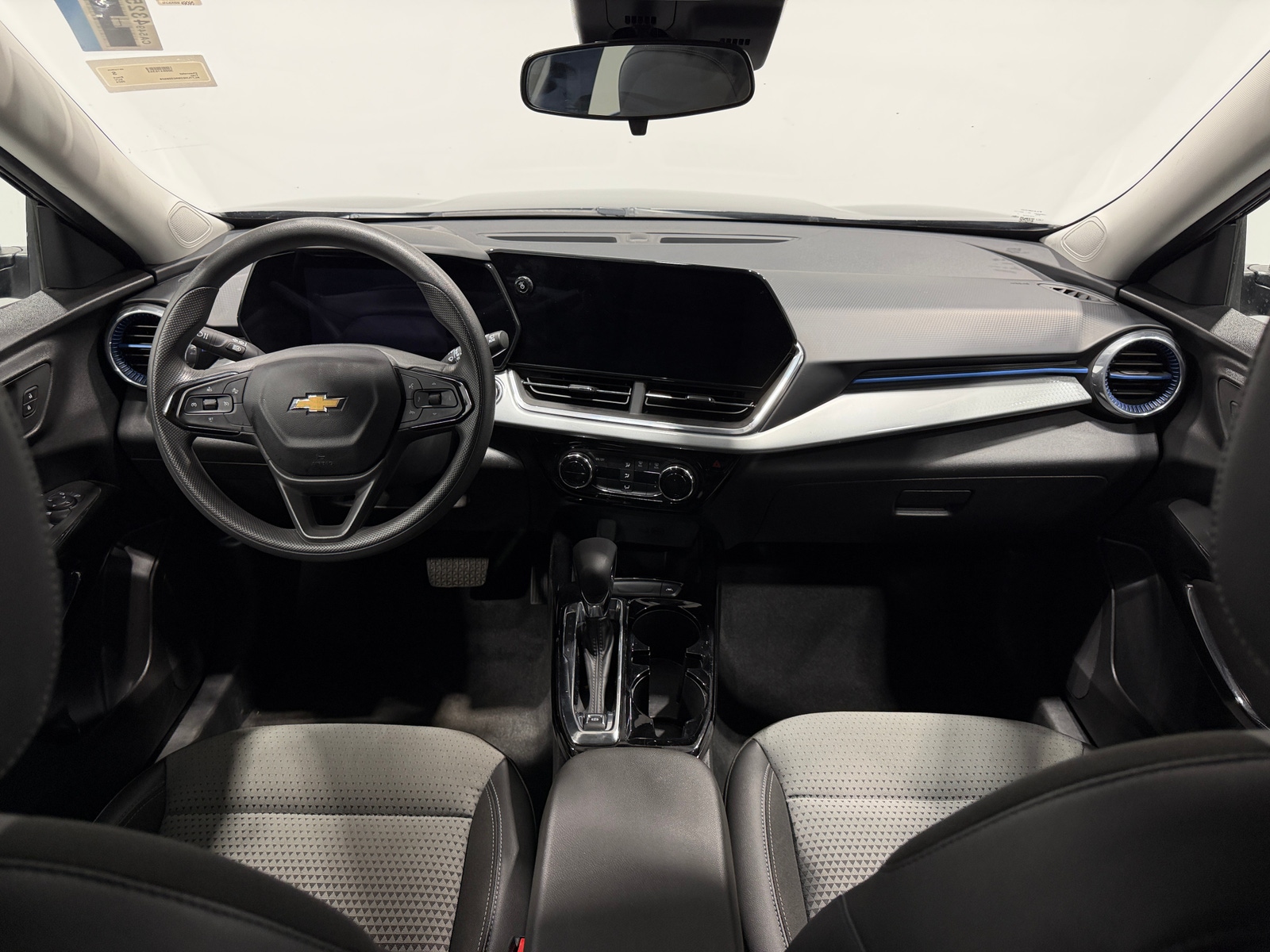 Thumbnail: 2024 Chevrolet Trax - 2