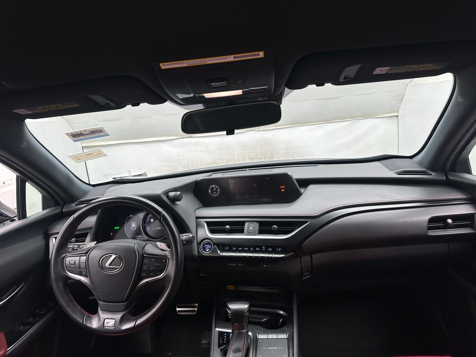 Thumbnail: 2021 Lexus UX - 2