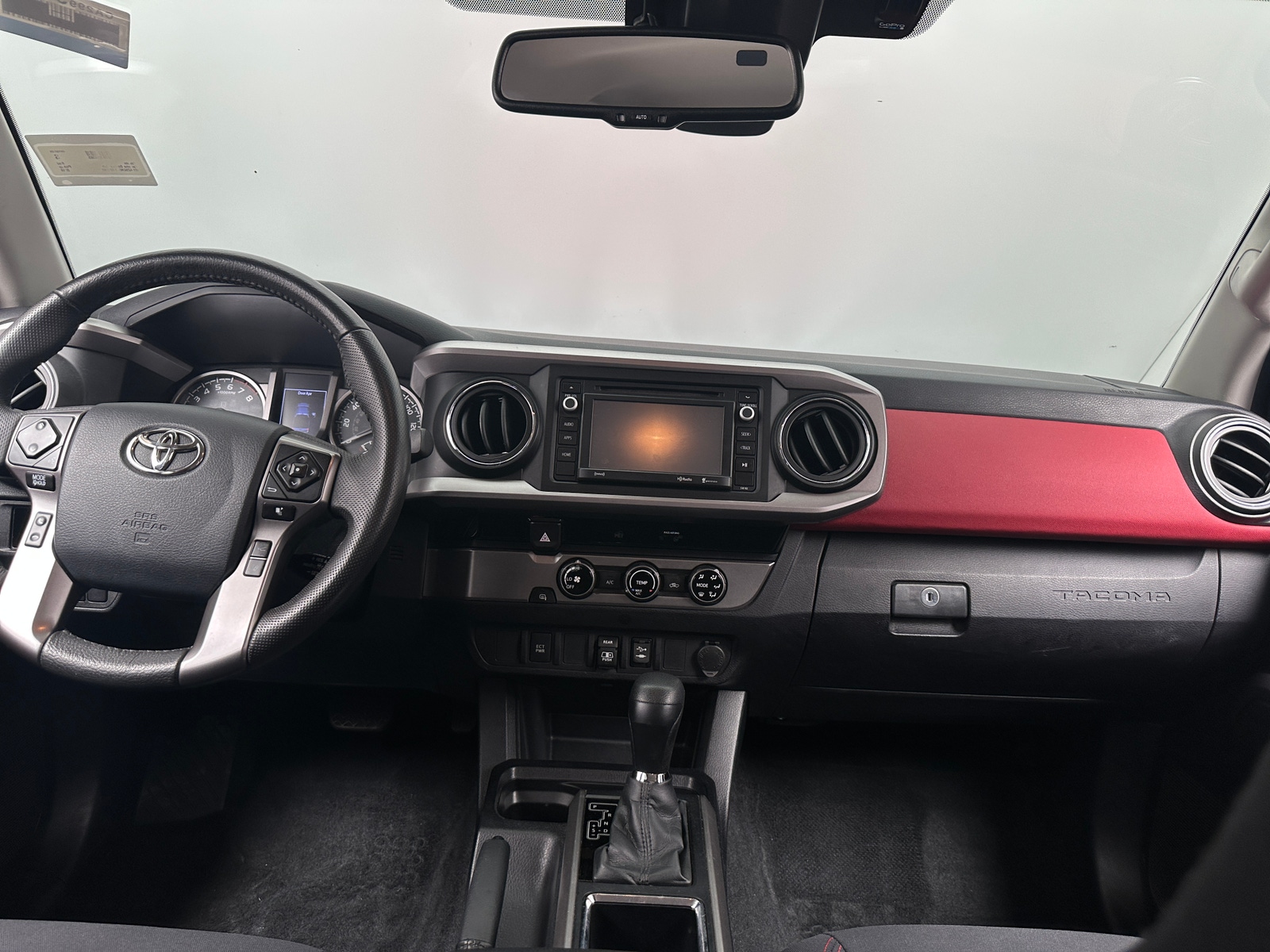 Thumbnail: 2018 Toyota Tacoma - 3