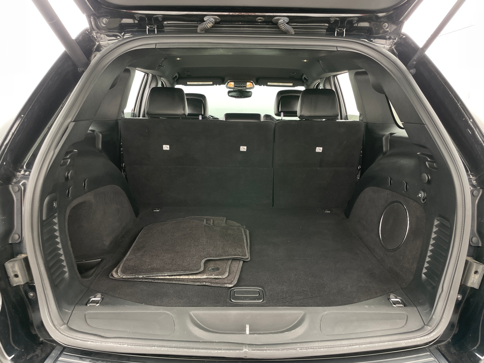 Thumbnail: 2019 Jeep Grand Cherokee - 6