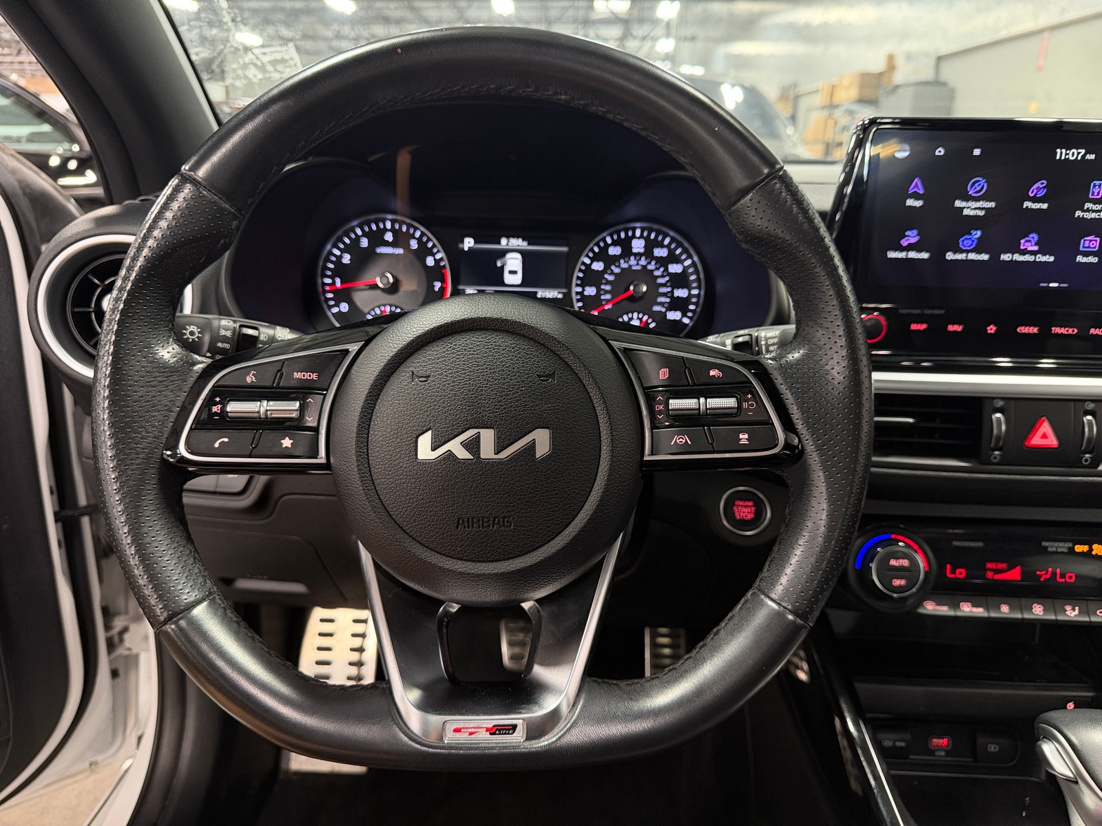 Thumbnail: 2024 Kia Forte - 4