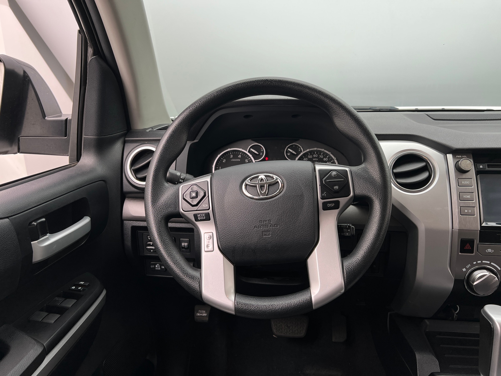 Thumbnail: 2017 Toyota Tundra - 5