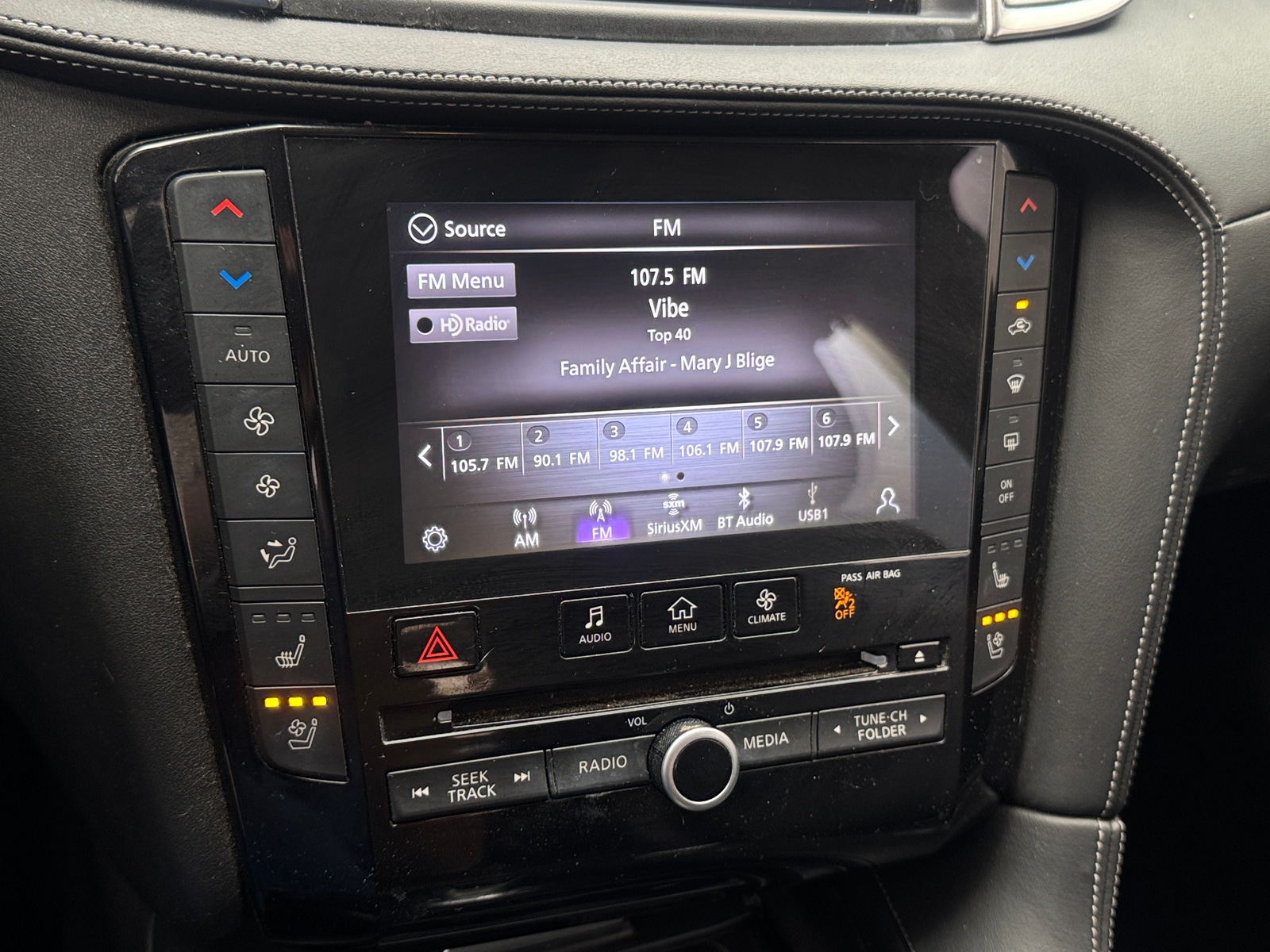 Thumbnail: 2021 INFINITI QX50 - 3