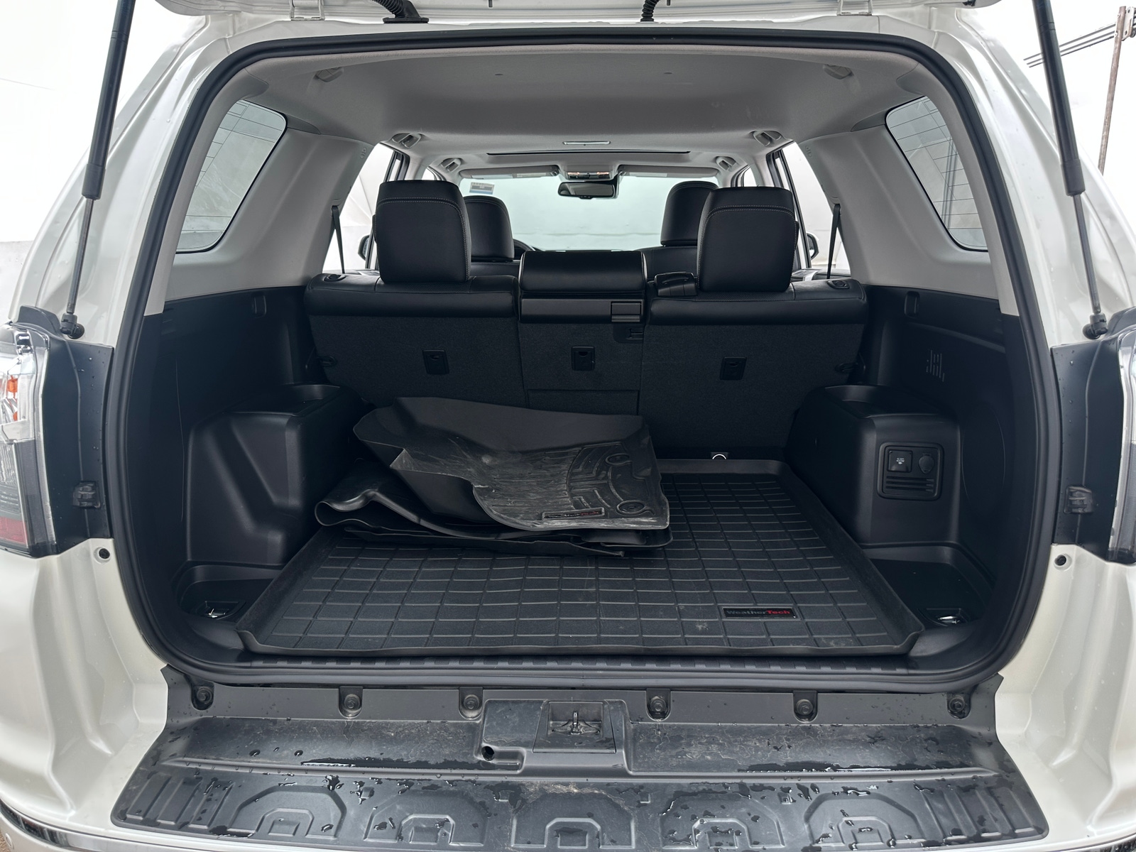 Thumbnail: 2020 Toyota 4Runner - 6