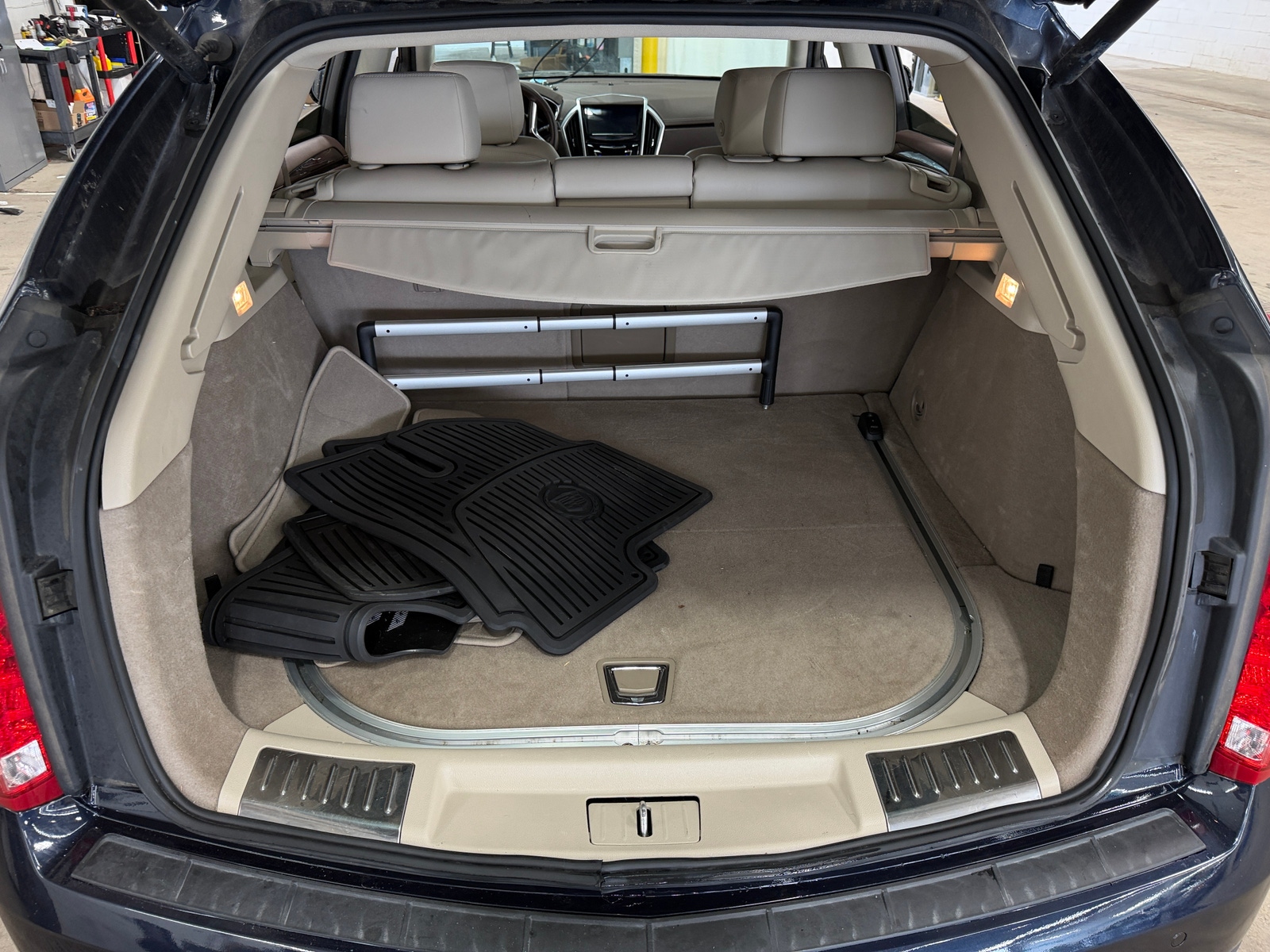 Thumbnail: 2016 Cadillac SRX - 6