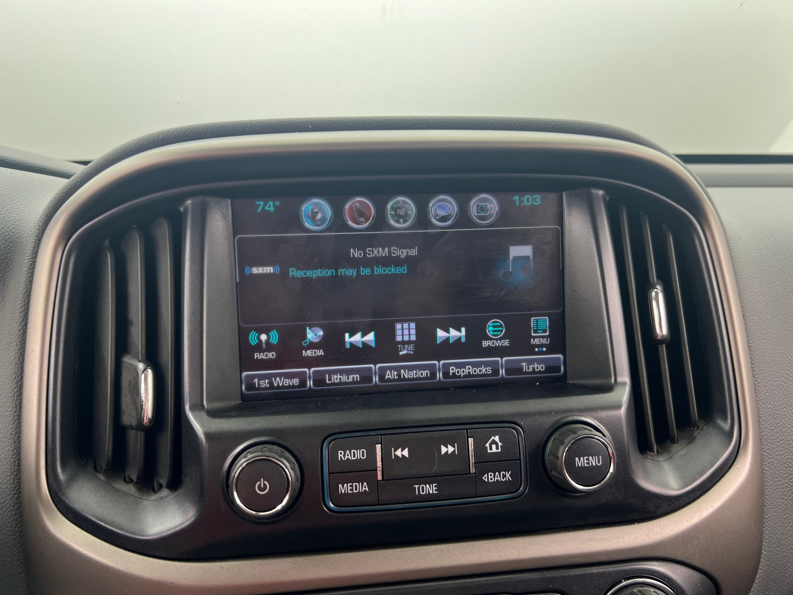 Thumbnail: 2018 Chevrolet Colorado - 3