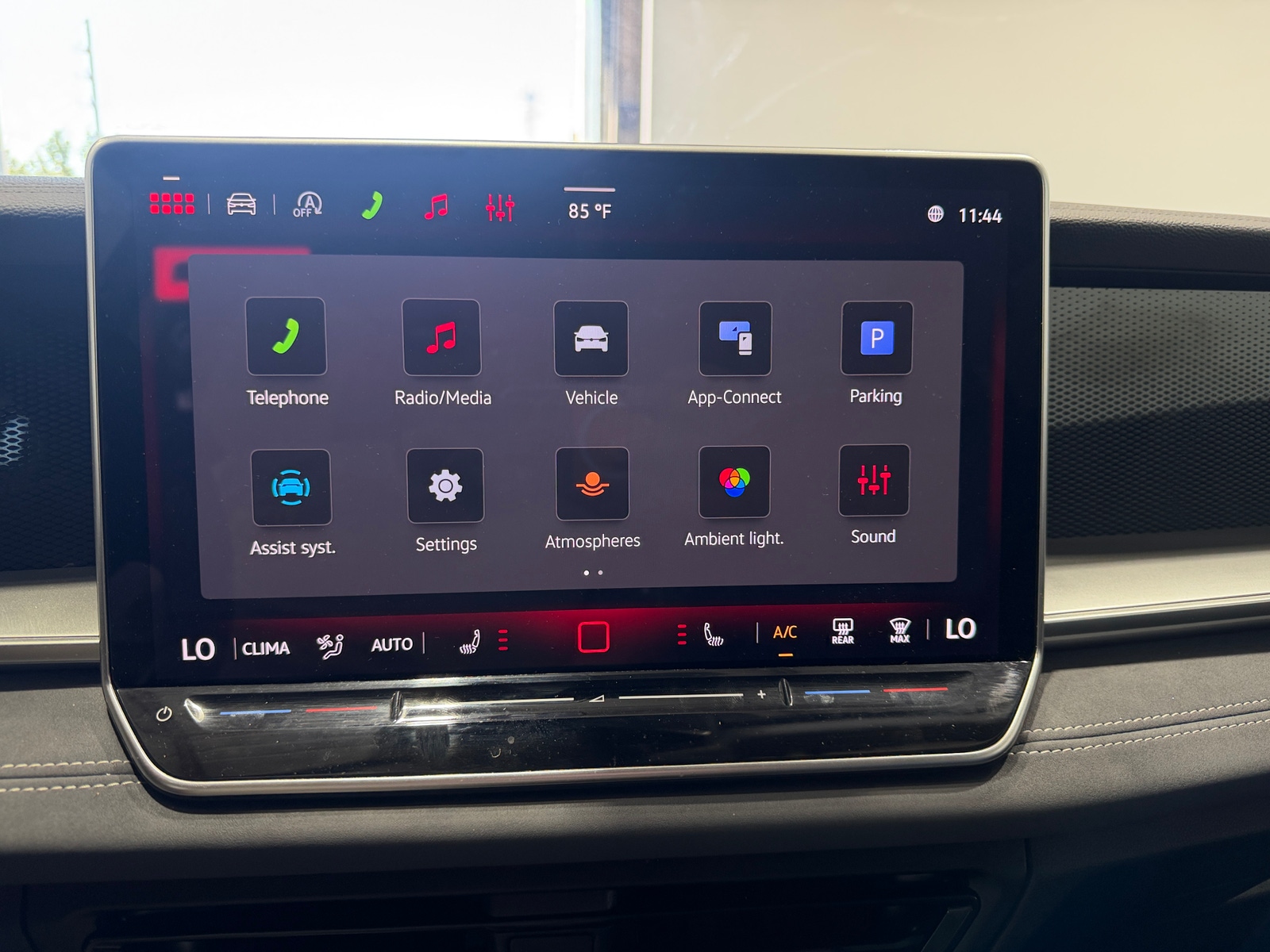 Thumbnail: 2026 Volkswagen Tiguan - 3