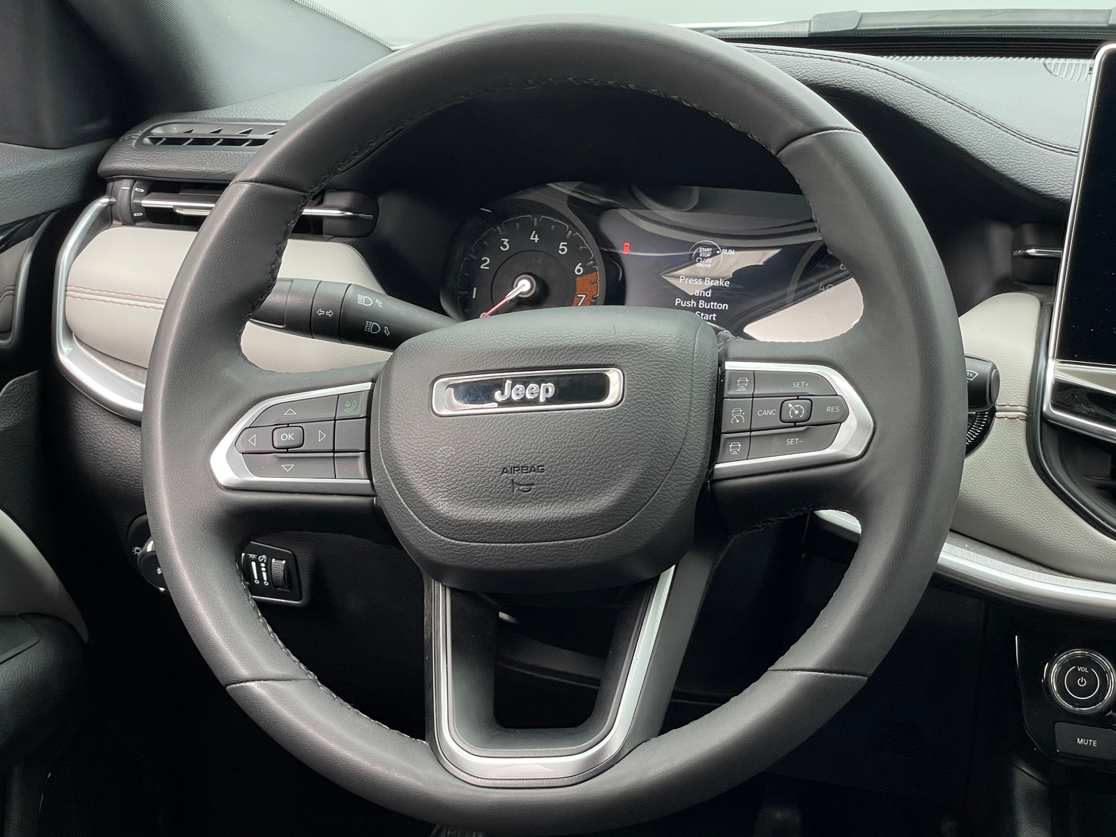 Thumbnail: 2025 Jeep Compass - 4