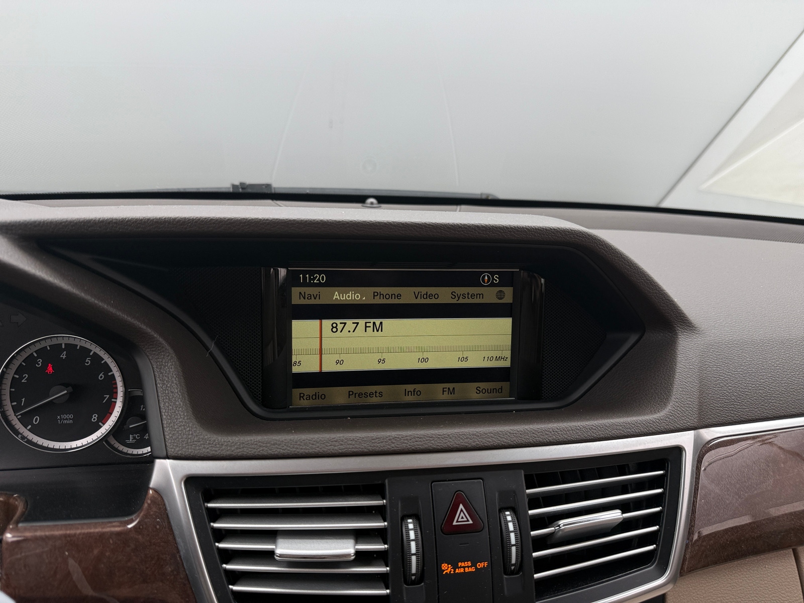 Thumbnail: 2012 Mercedes-Benz E-Class - 3