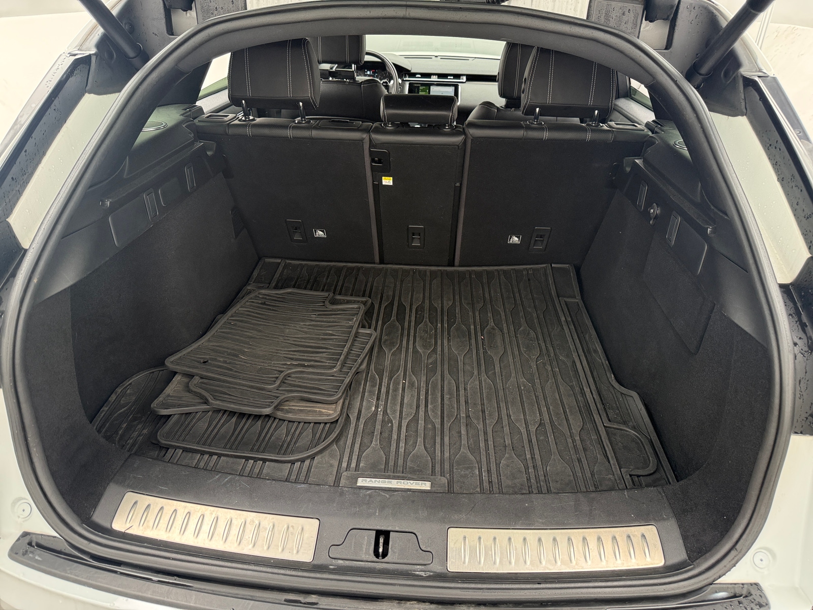 Thumbnail: 2020 Land Rover Range Rover Velar - 6