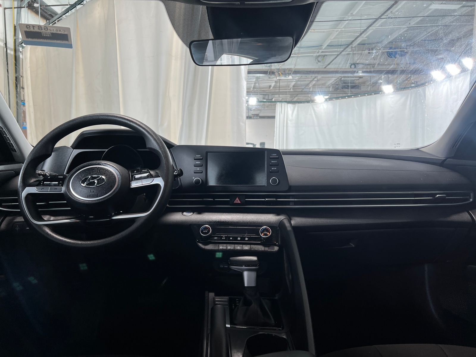 Thumbnail: 2023 Hyundai Elantra - 3