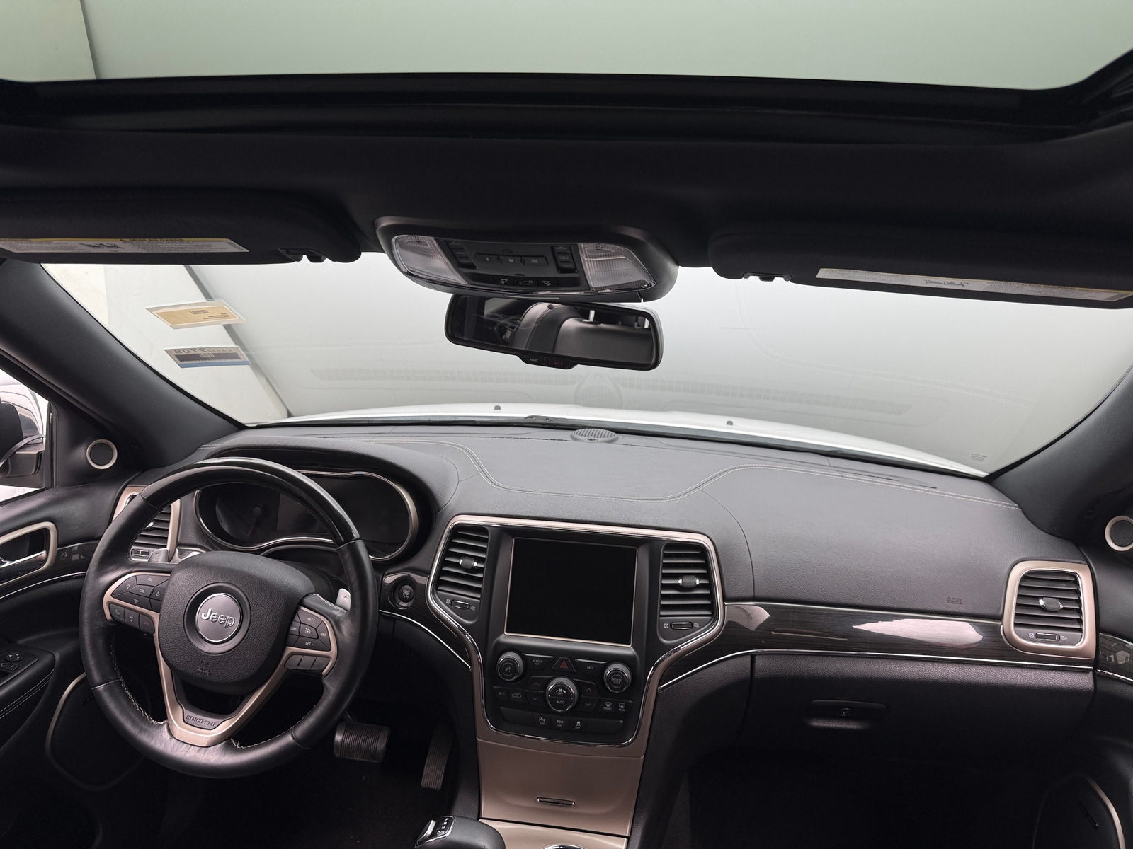 Thumbnail: 2015 Jeep Grand Cherokee - 2