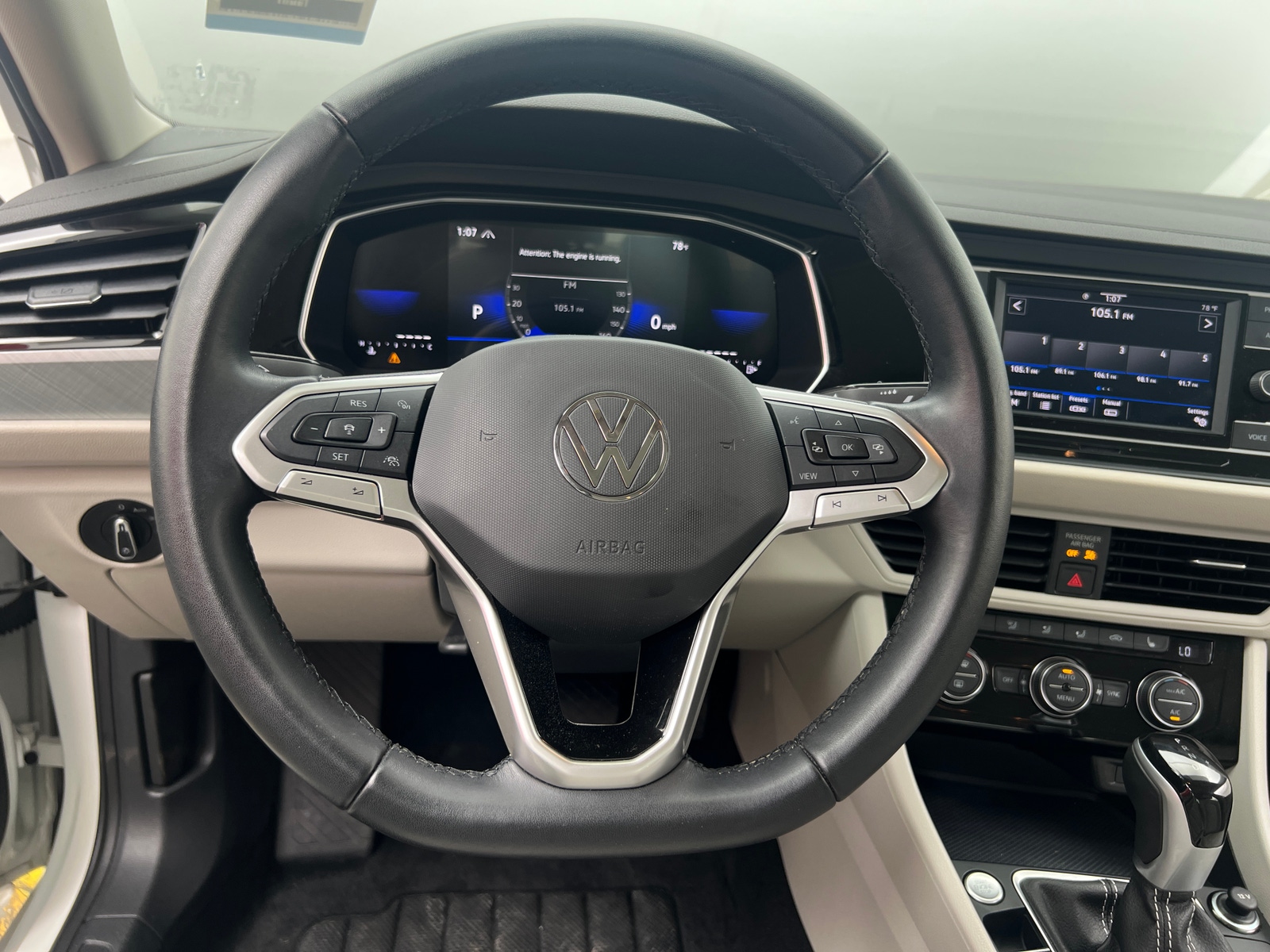 Thumbnail: 2023 Volkswagen Jetta - 4