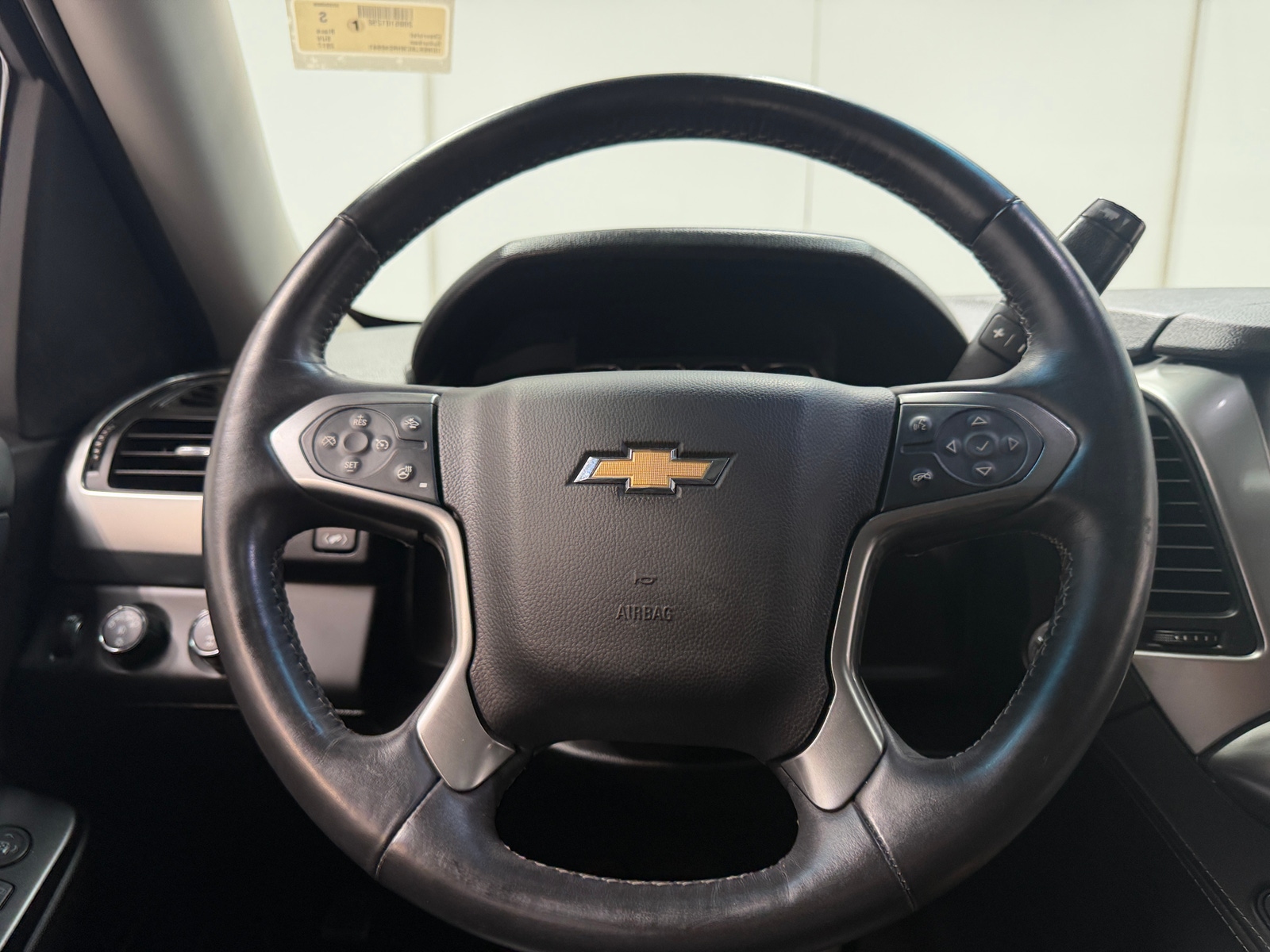 Thumbnail: 2017 Chevrolet Suburban - 4