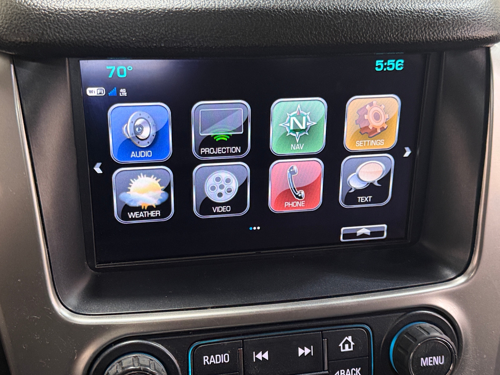 Thumbnail: 2017 Chevrolet Suburban - 3
