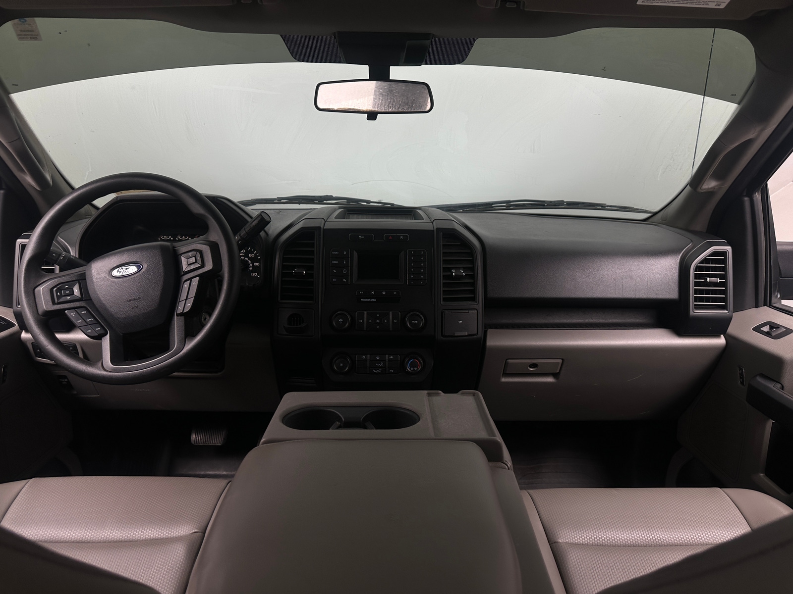 Thumbnail: 2019 Ford Econoline - 3