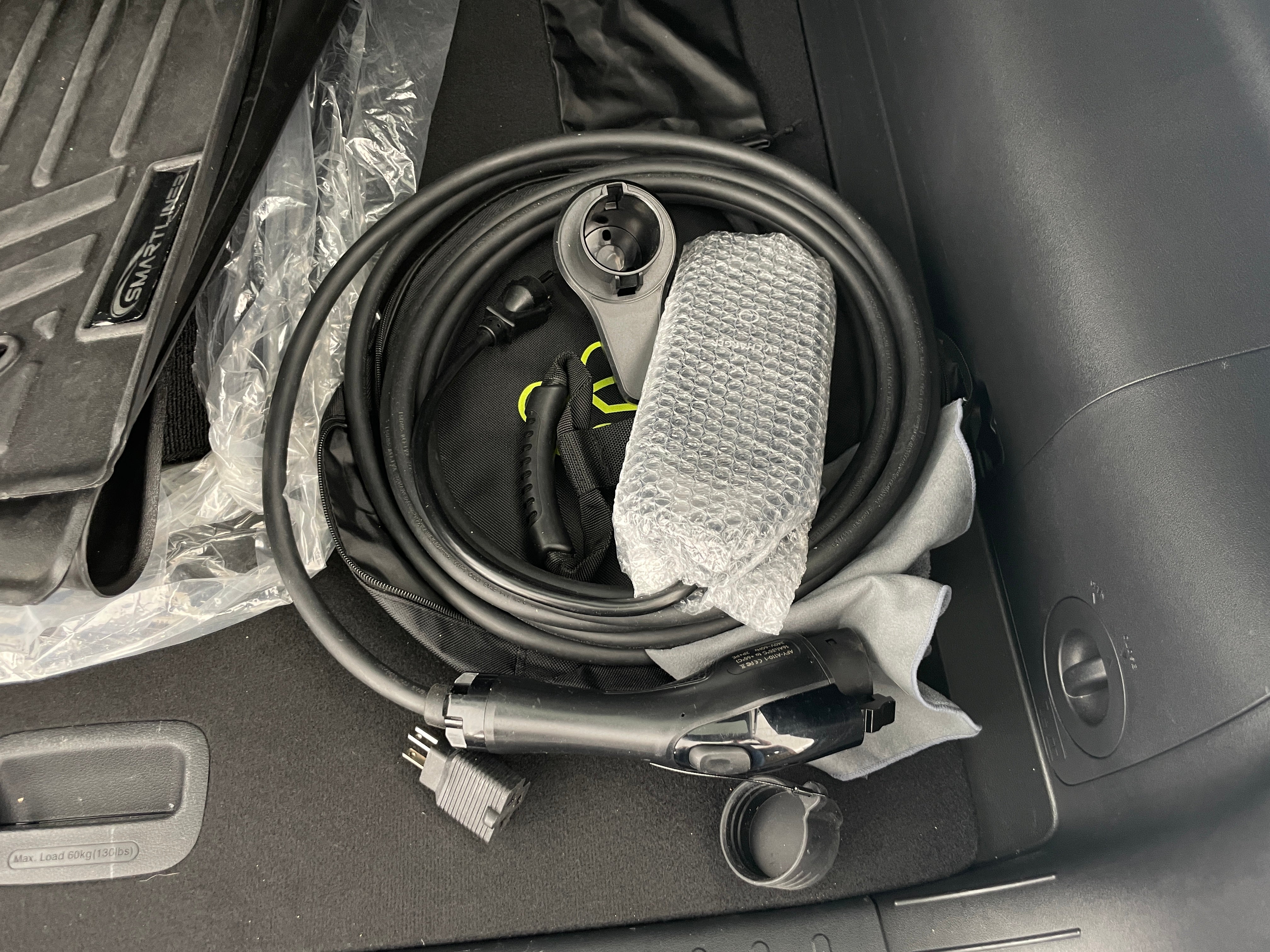 Used 2024 Kia EV6 Light L/R with VIN KNDC3DLC0R5204301 for sale in Oak Creek, WI