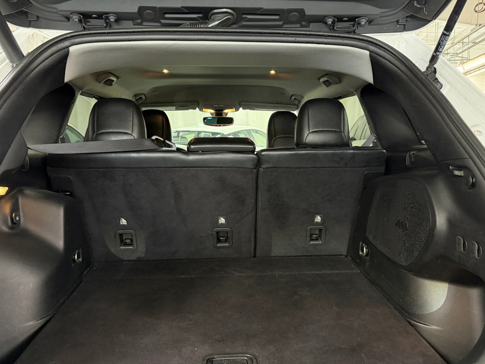 Thumbnail: 2019 Jeep Cherokee - 6