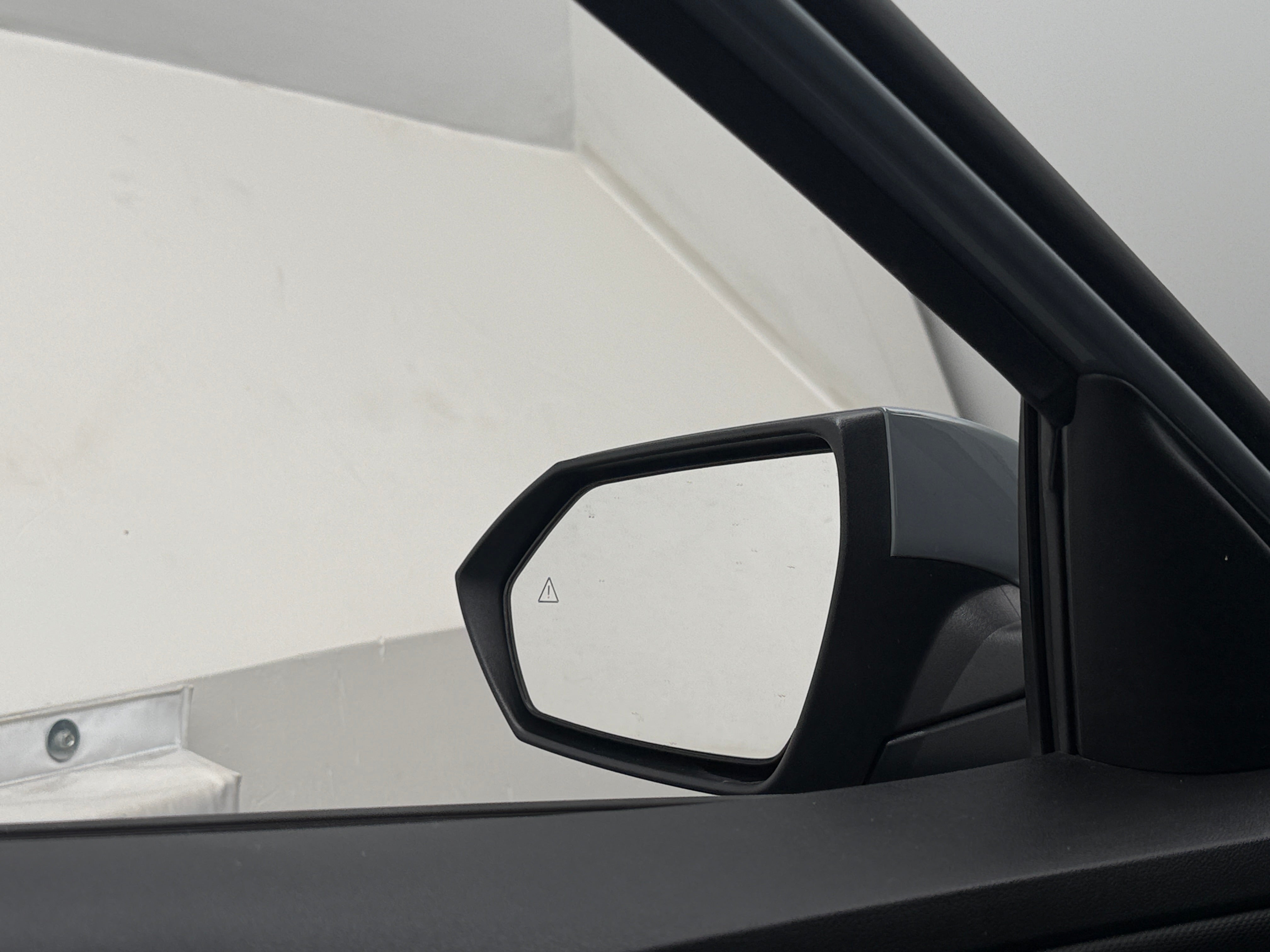 2023 Hyundai Elantra Limited - Photo 12