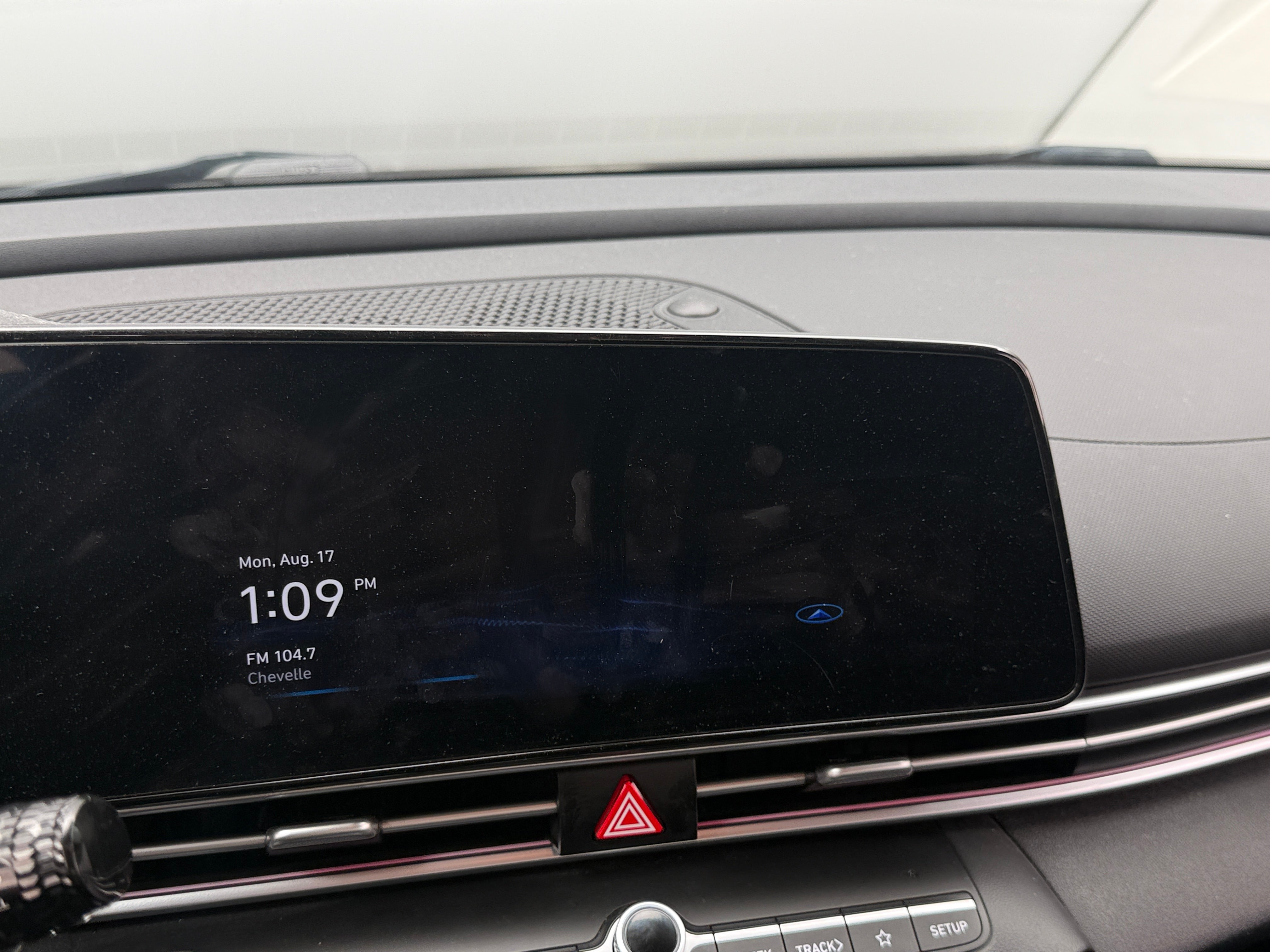 2023 Hyundai Elantra Limited - Photo 15