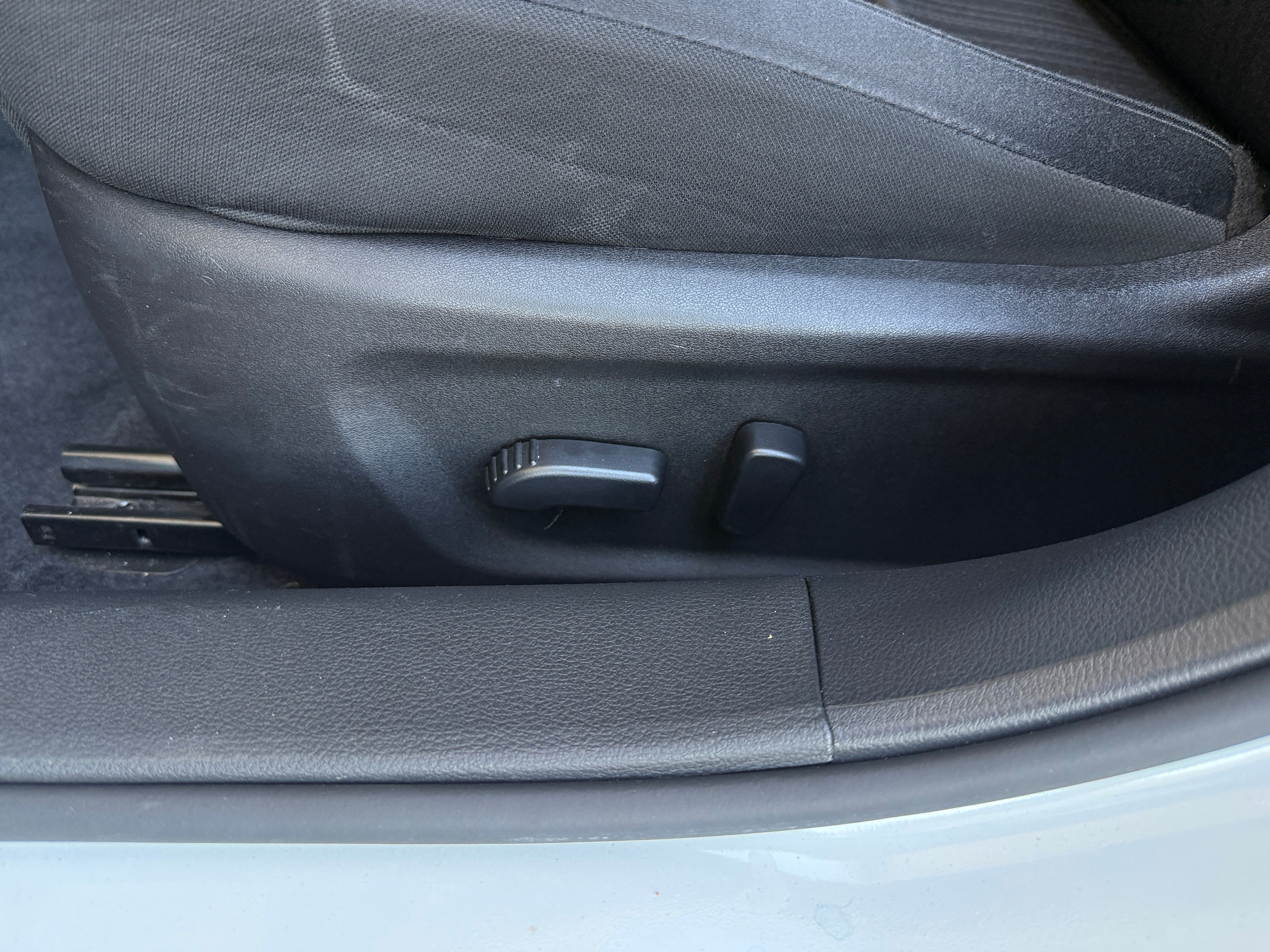 2025 Nissan Altima SV - Photo 3