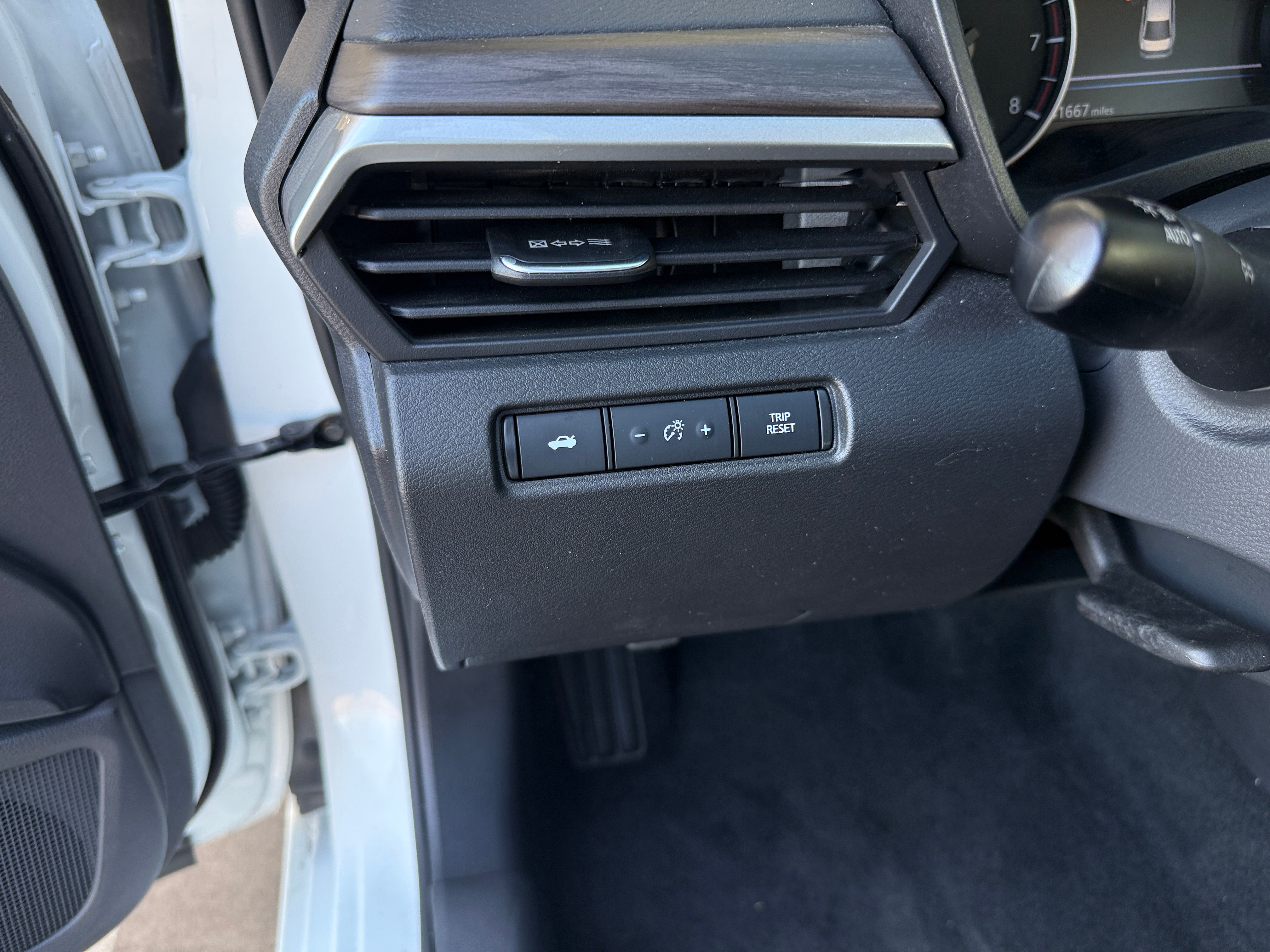 2025 Nissan Altima SV - Photo 10