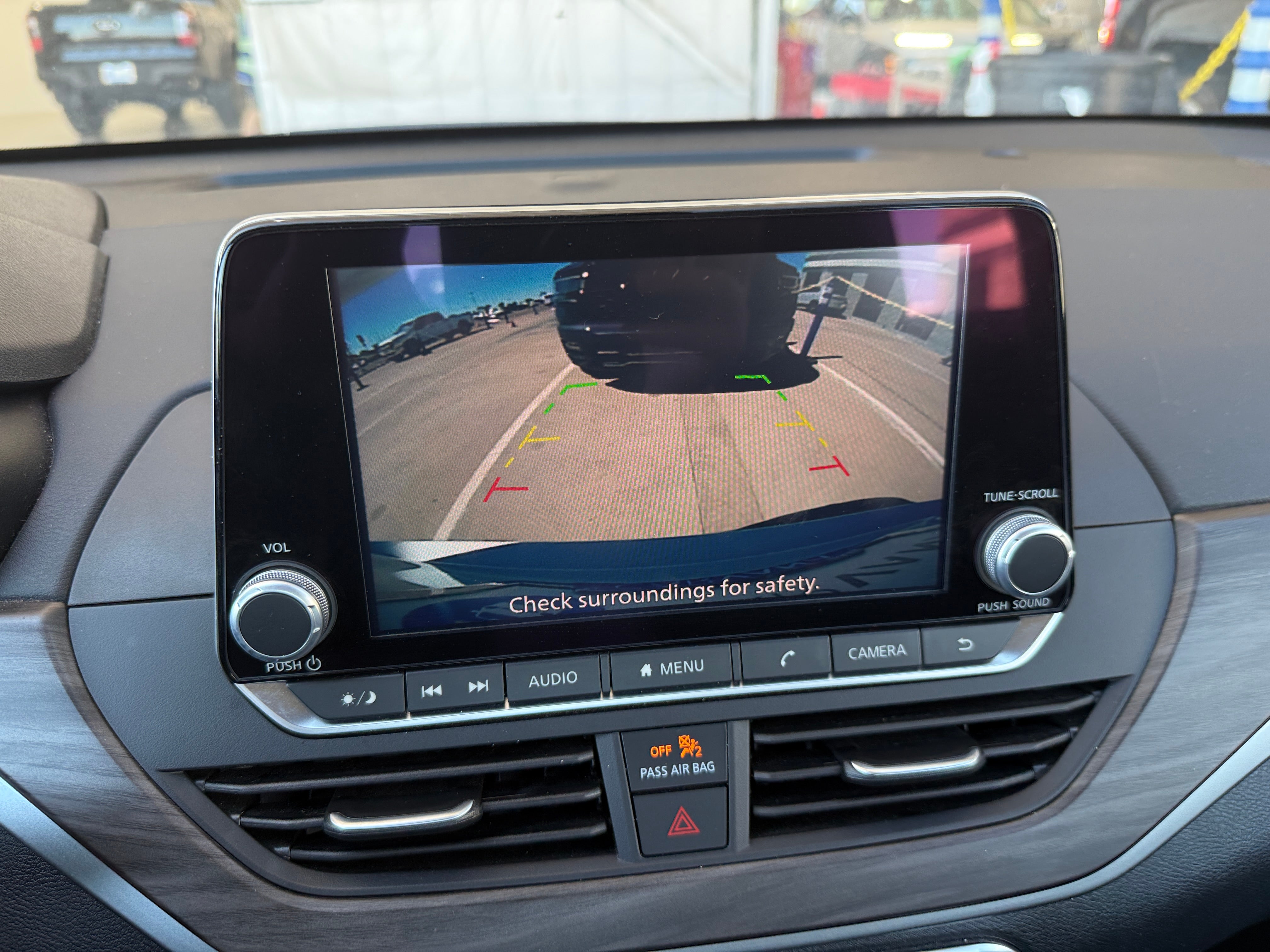 2025 Nissan Altima SV - Photo 14