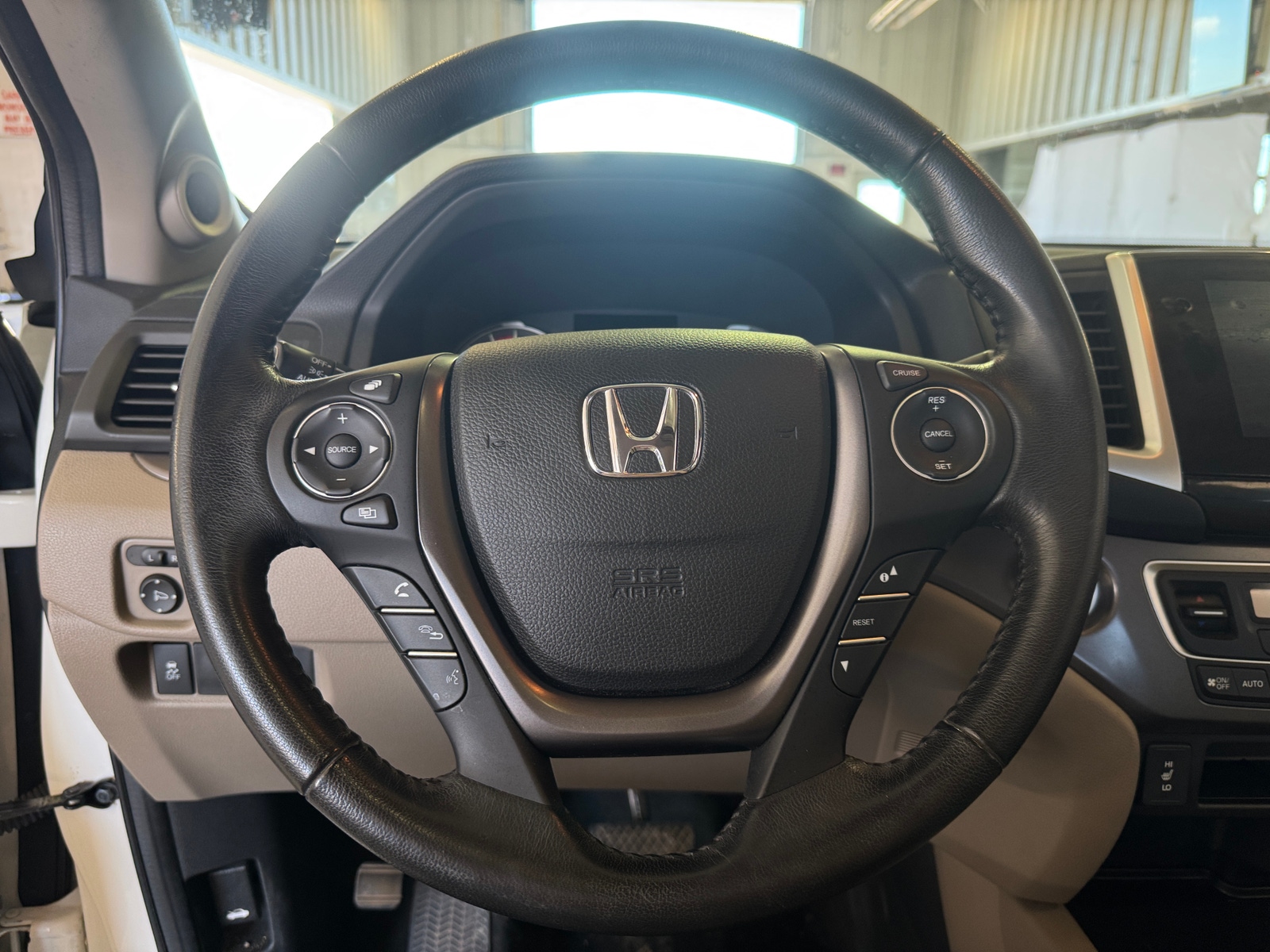 Thumbnail: 2016 Honda Pilot - 4