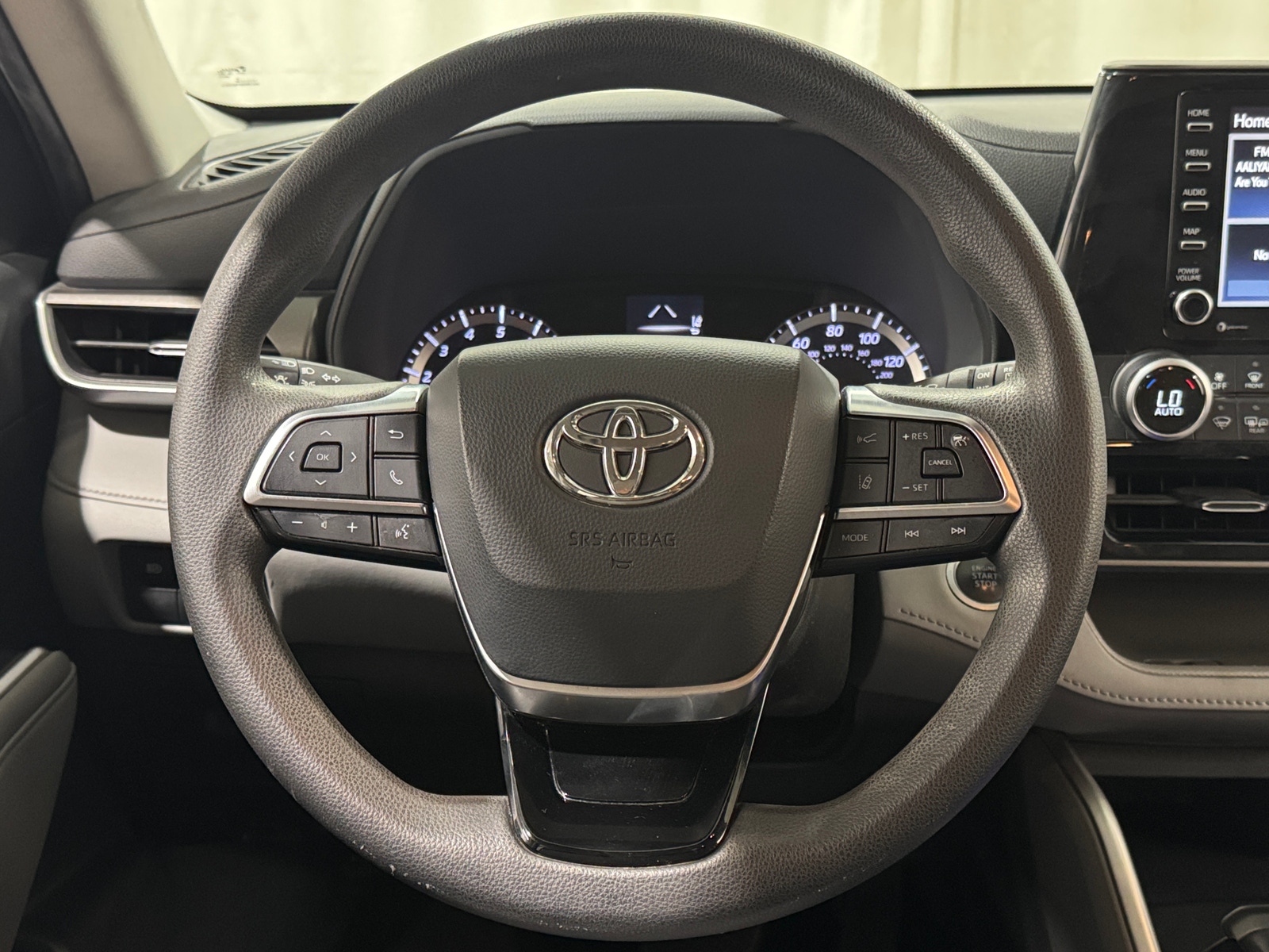 Thumbnail: 2020 Toyota Highlander - 5