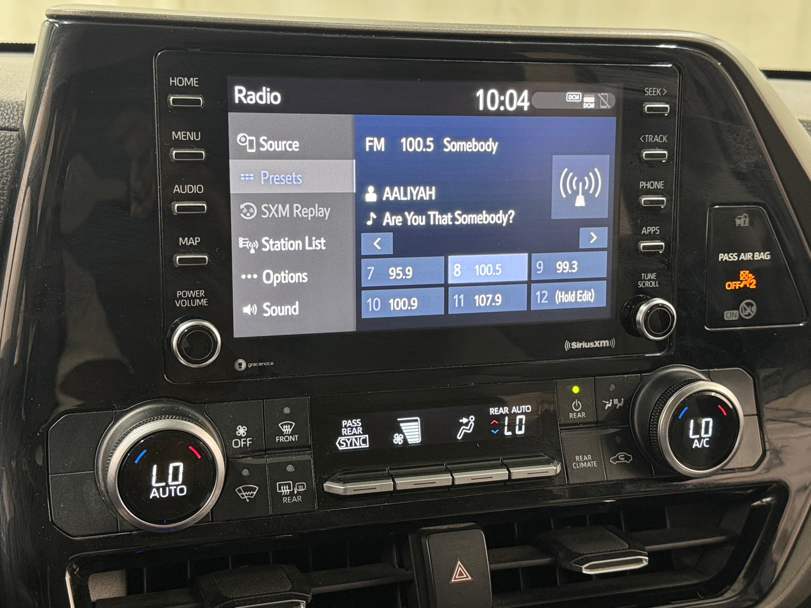 Thumbnail: 2020 Toyota Highlander - 4