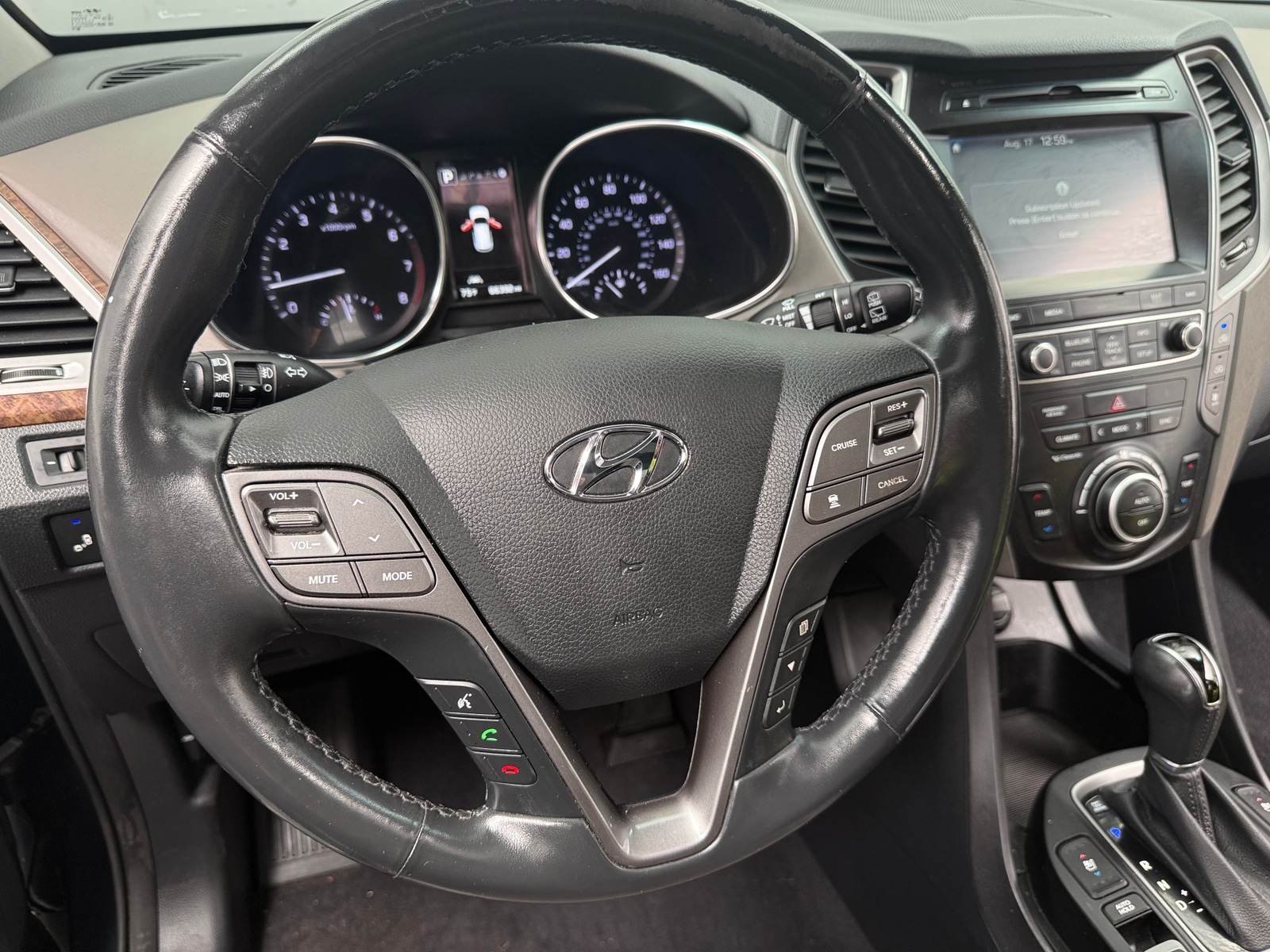 Thumbnail: 2017 Hyundai Santa Fe - 4